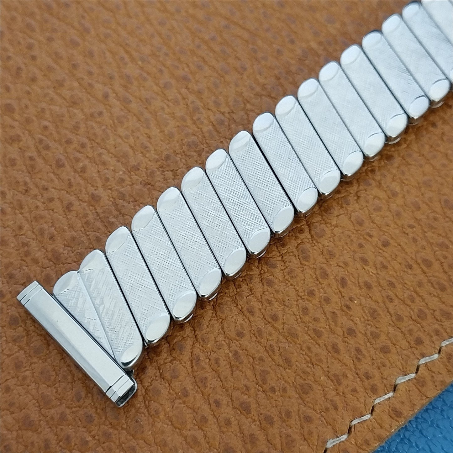 1950s Bellavance Long Stainless Steel Expansion Unused Vintage Watch Band