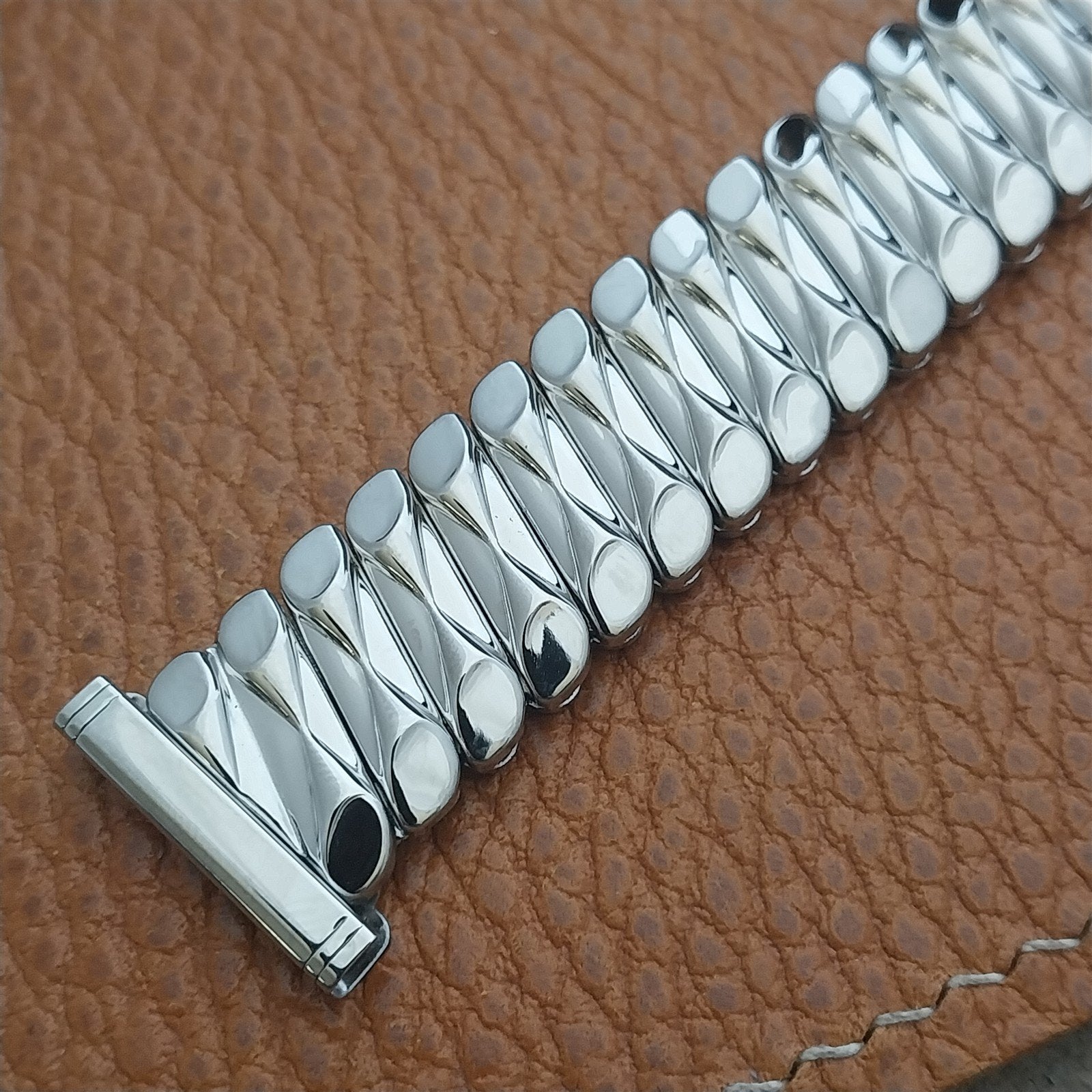 1950s Bellavance Long Stainless Steel Expansion nos Vintage Watch Band 16mm-19mm
