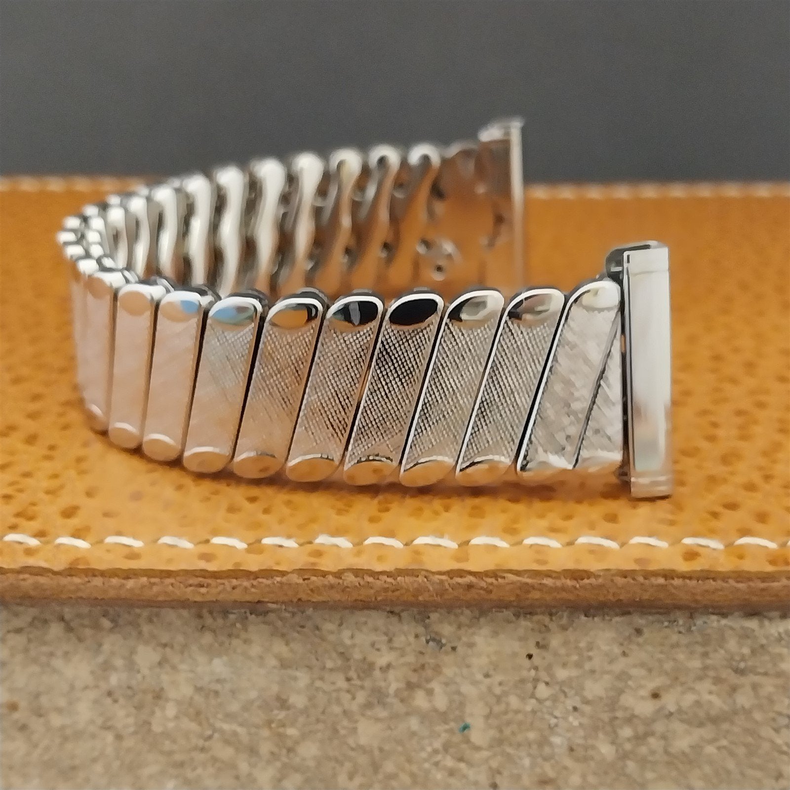 50s Bellavance Short Stainless Steel Expansion nos Vintage Watch Band 16mm-19mm