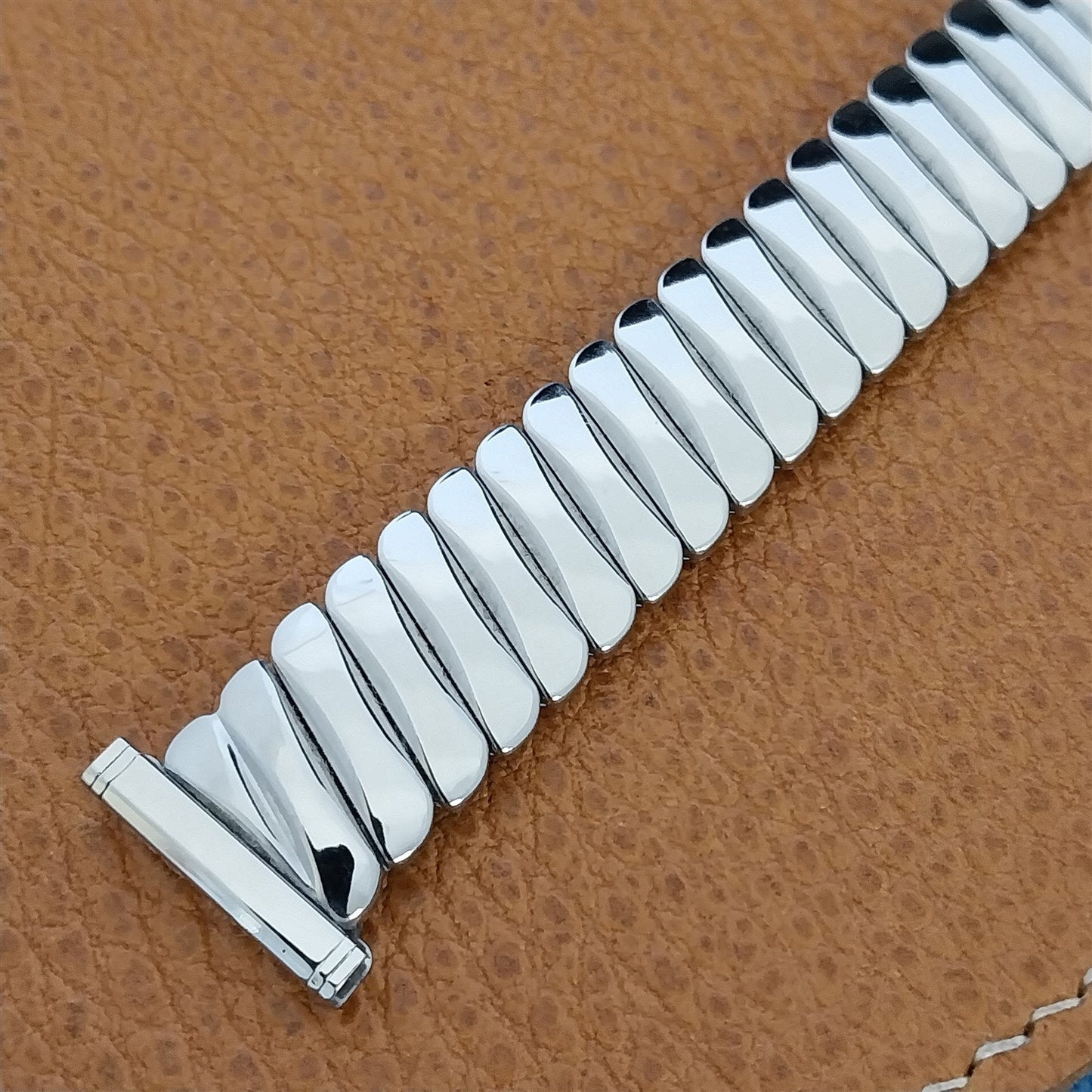 1950s Bellavance Stainless Steel Expansion nos Vintage Watch Band 16mm-19mm