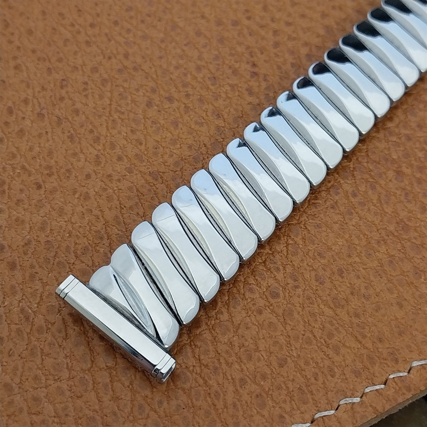 1950s Bellavance Stainless Steel Expansion nos Vintage Watch Band 16mm-19mm