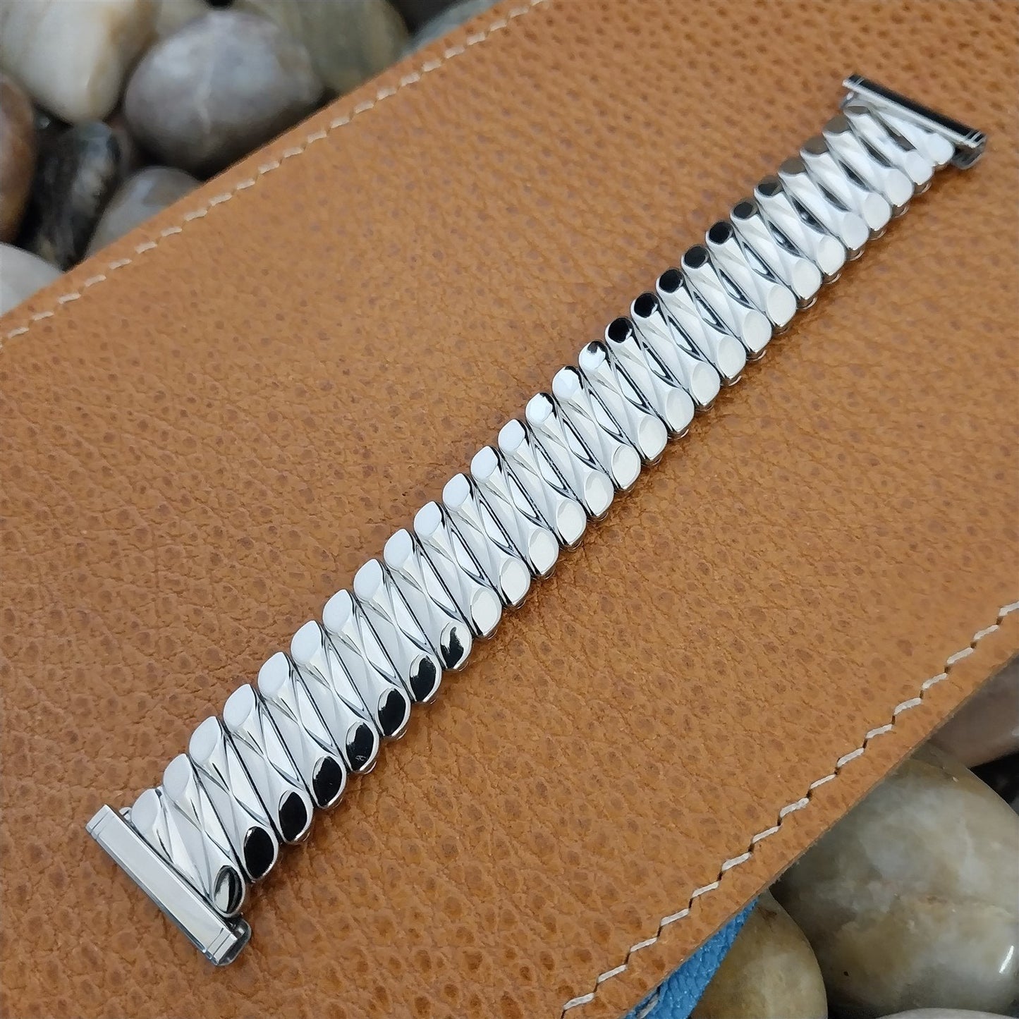 Short 50s Bellavance Stainless Steel Expansion nos Vintage Watch Band 16mm-19mm