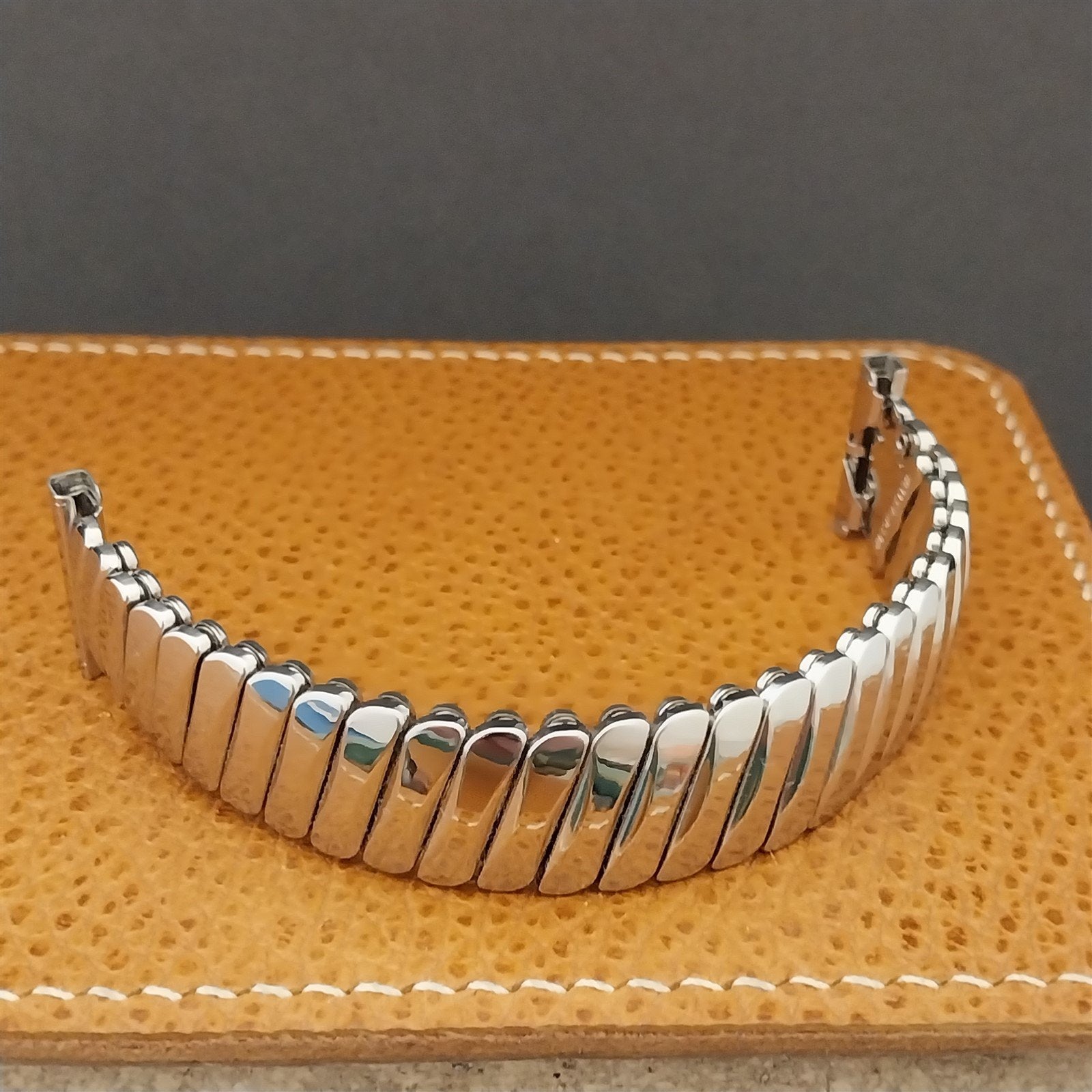 16mm 18mm 19mm Bellavance Stainless Steel Short Unused Vintage Watch Band