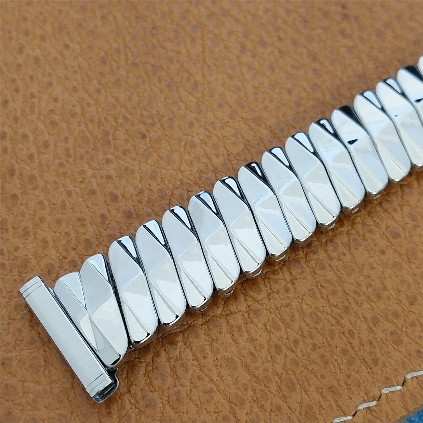 1950s Vintage 16mm 18mm 19mm Bellavance Stainless Stretch Unused Watch Band