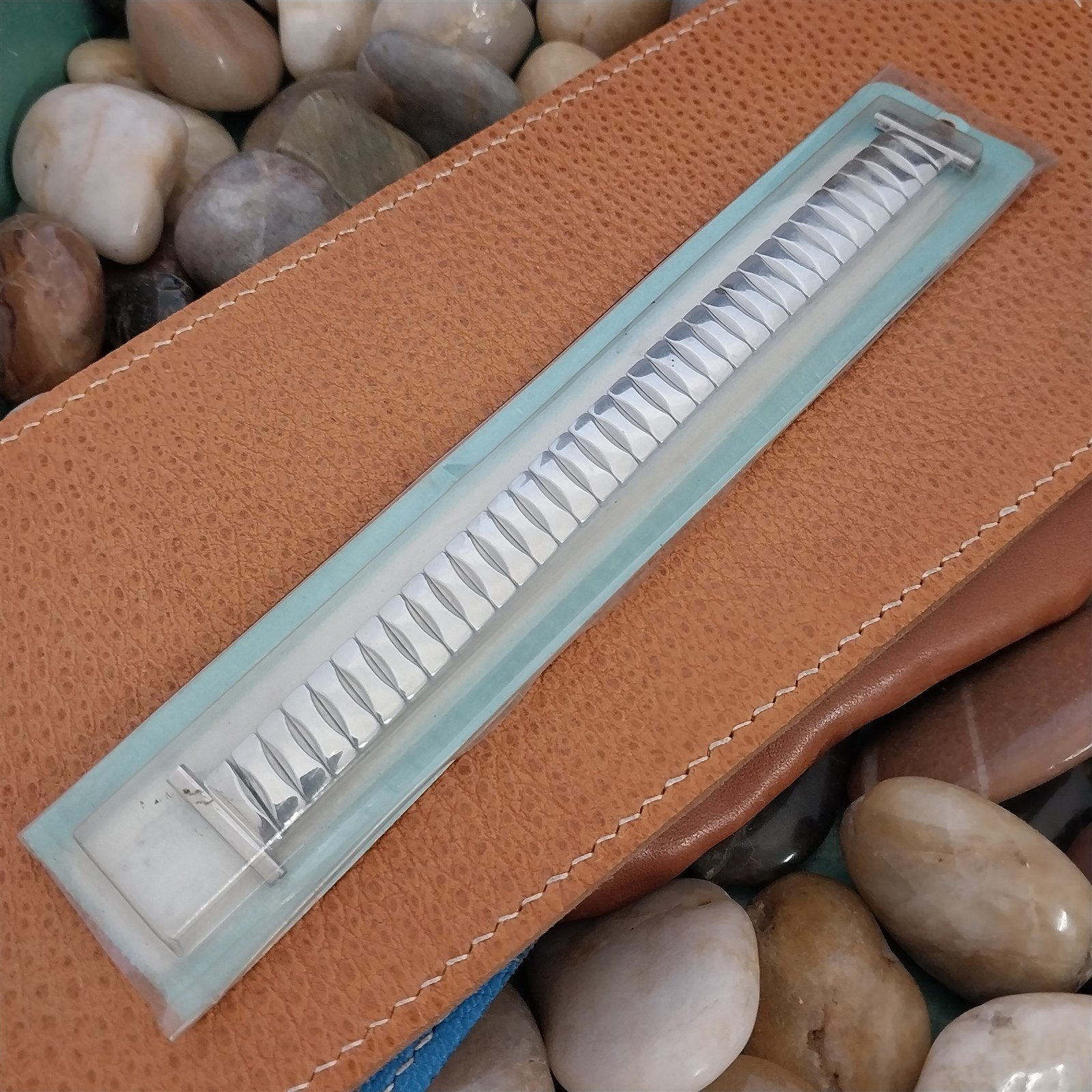 Long 1950s Bellavance Stainless Steel Expansion nos Vintage Watch Band 16mm-19mm