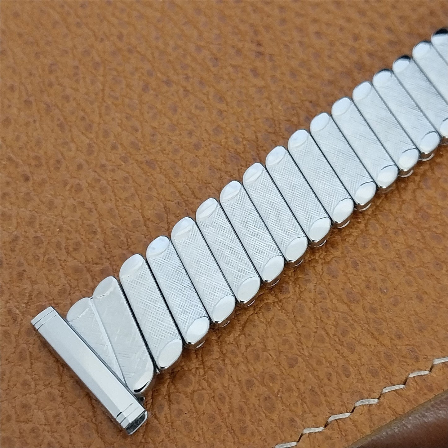 1950s Bellavance Stainless Steel Expansion nos Vintage Watch Band 16mm-19mm