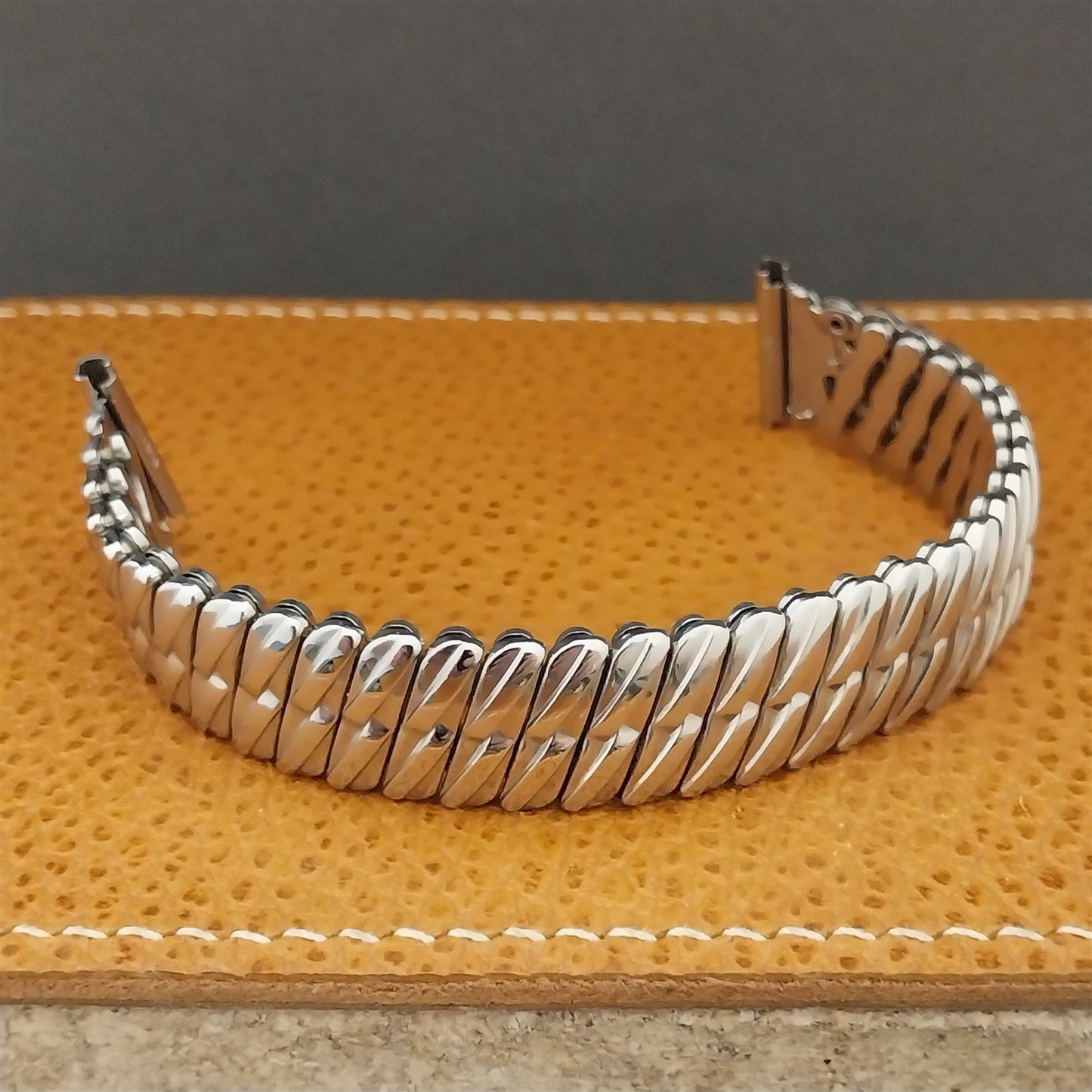 1950s Bellavance Stainless Steel 6" Expansion nos Vintage Watch Band 16mm-19mm