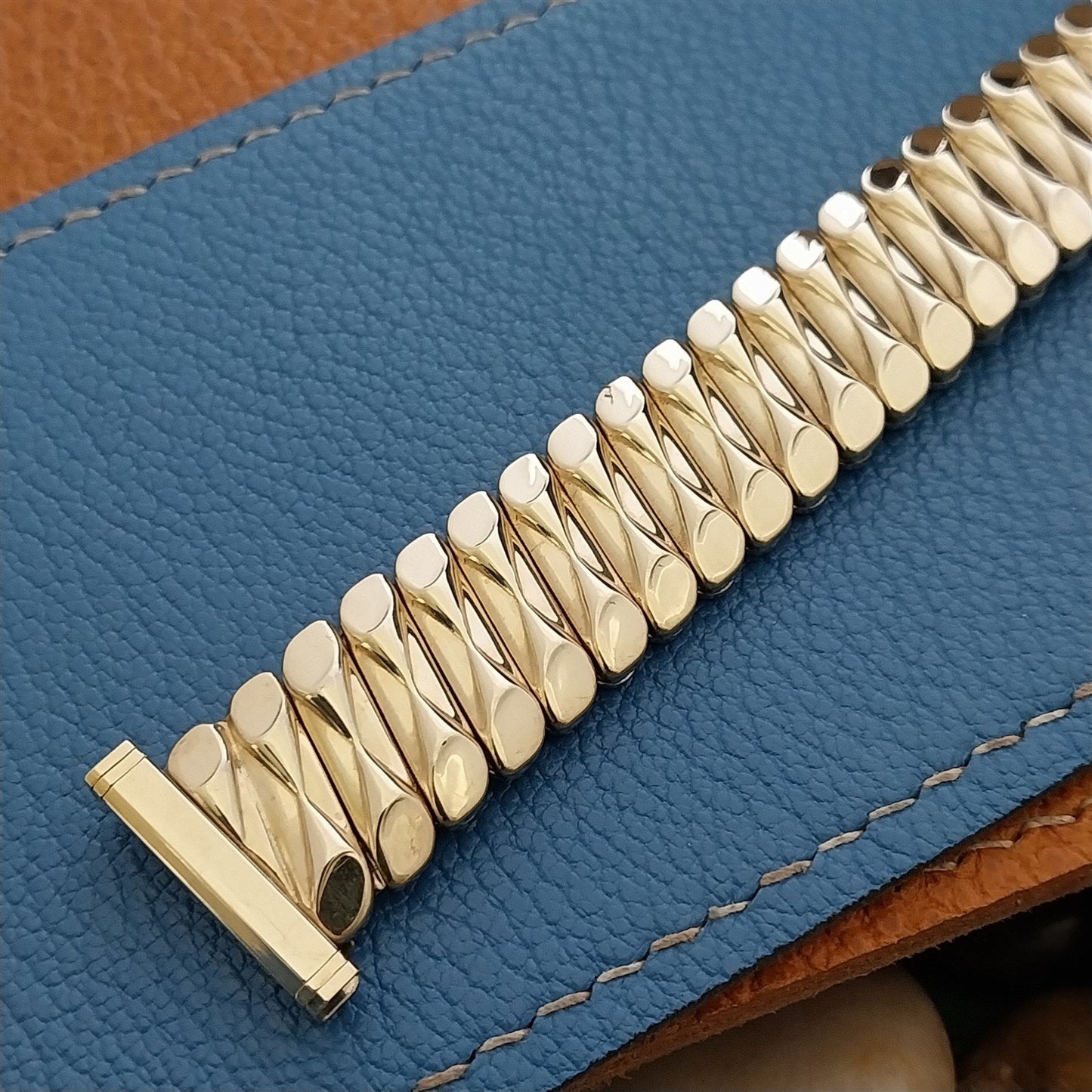 Bellavance short 10k Gold-Filled Expansion 1950s nos Vintage Watch Band