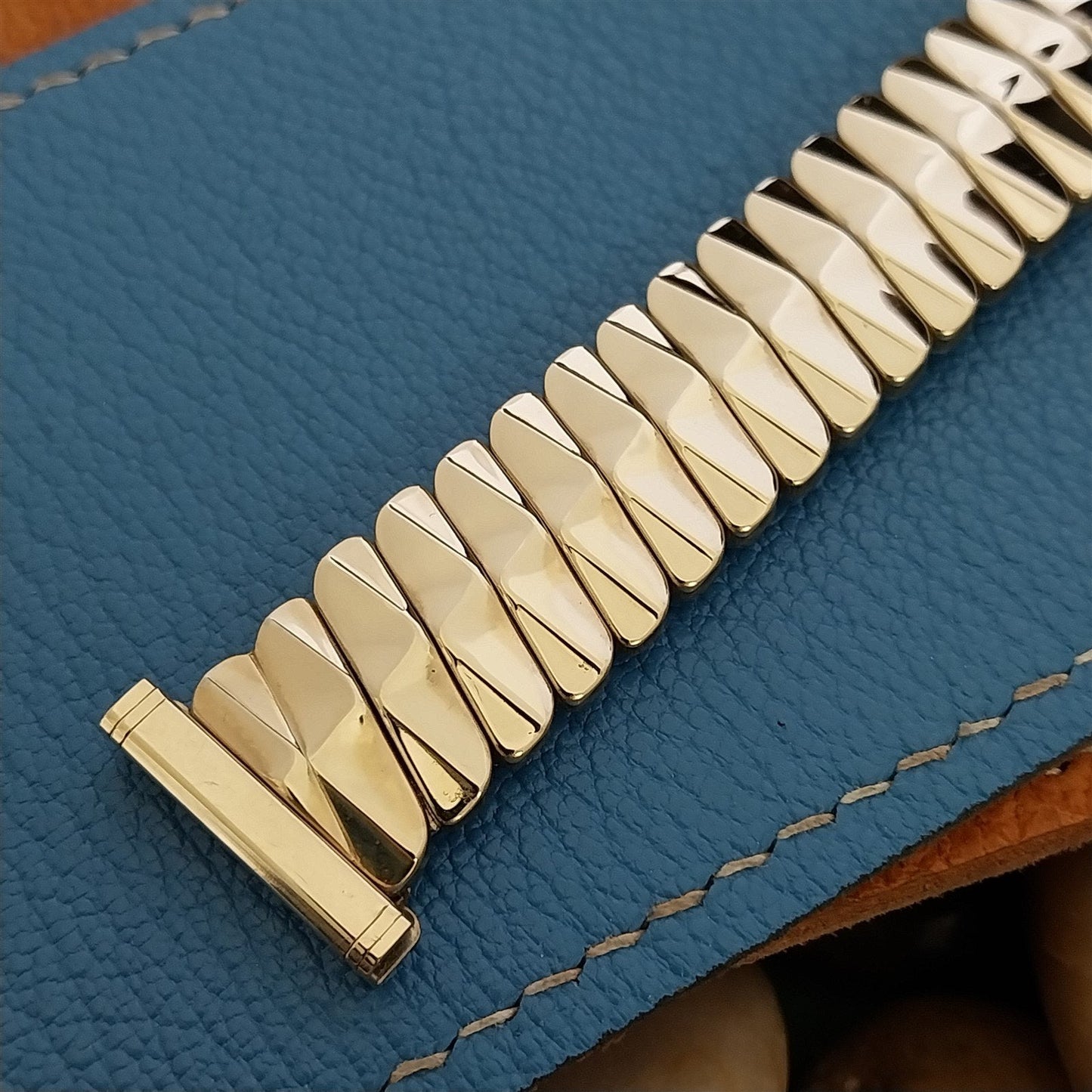 Bellavance short 10k Gold-Filled Expansion 1950s nos Vintage Watch Band