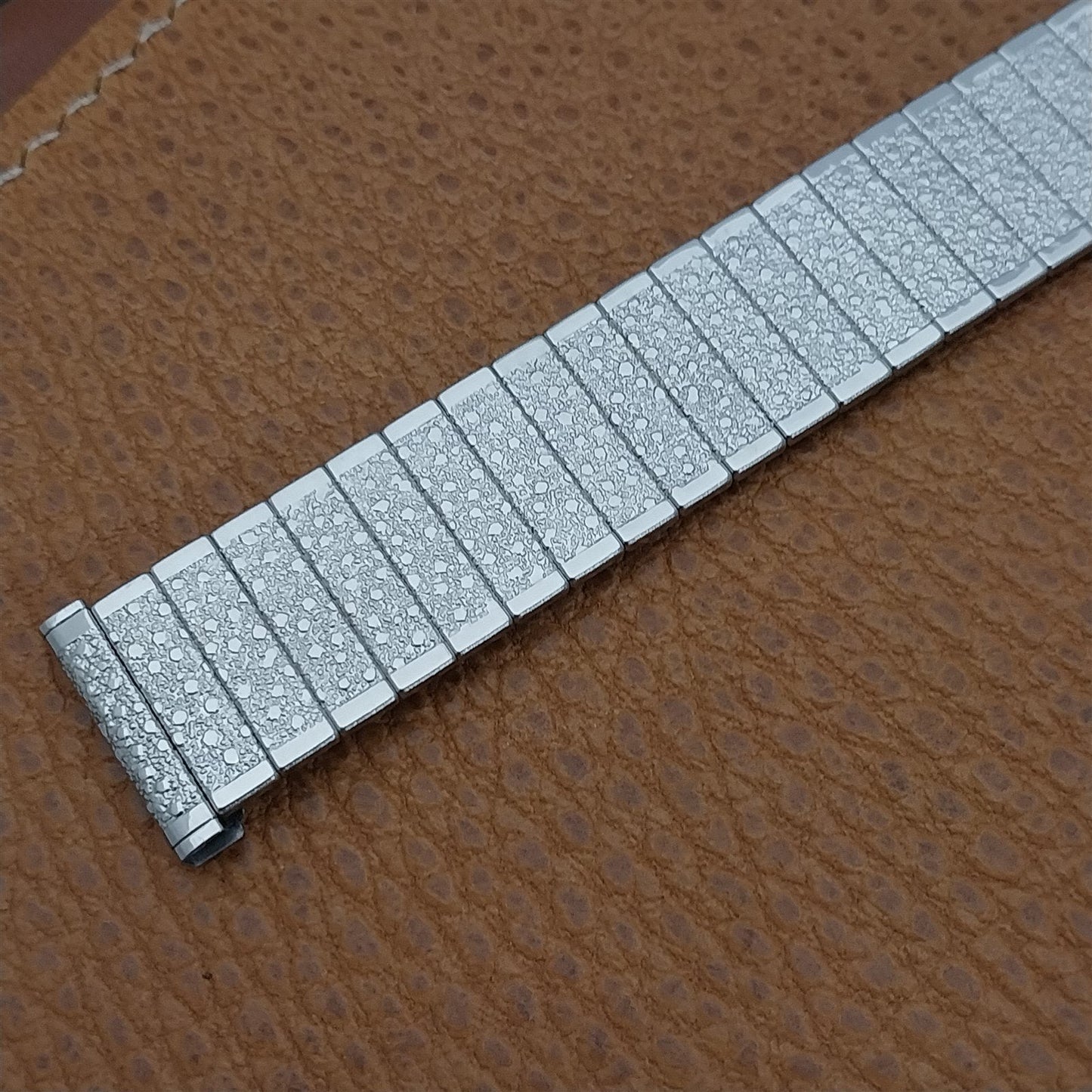 17.2mm Uniflex Slim Stainless Steel Expansion 1960s Vintage Watch Band