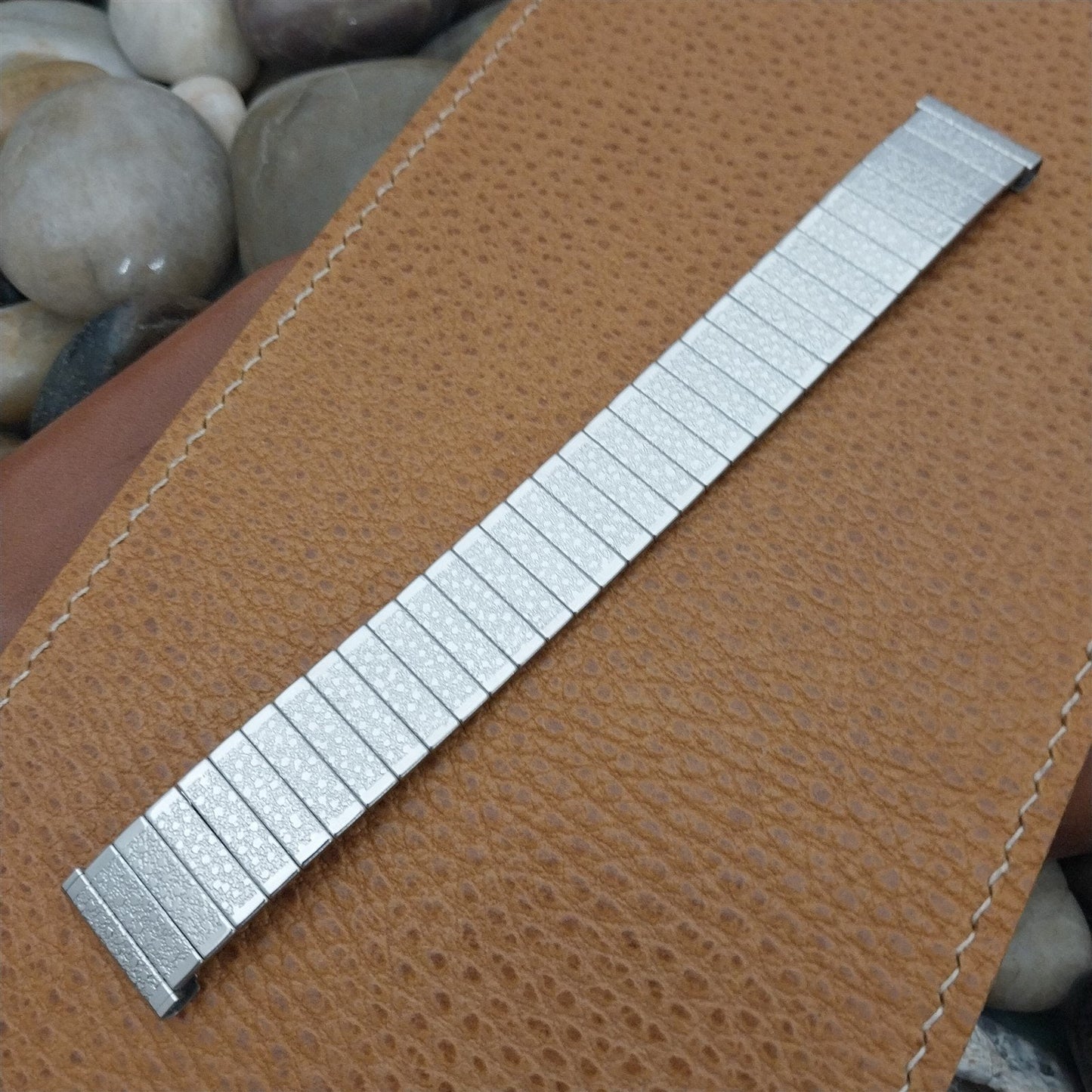 17.2mm Uniflex Slim Stainless Steel Expansion 1960s Vintage Watch Band