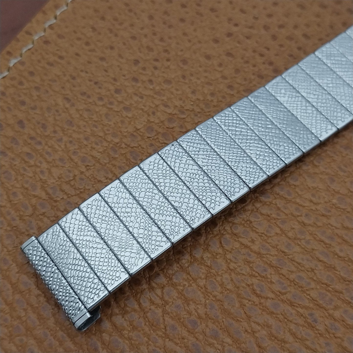 11/16" 17.2mm Uniflex Slim Stainless Expansion Unused 1960s Vintage Watch Band