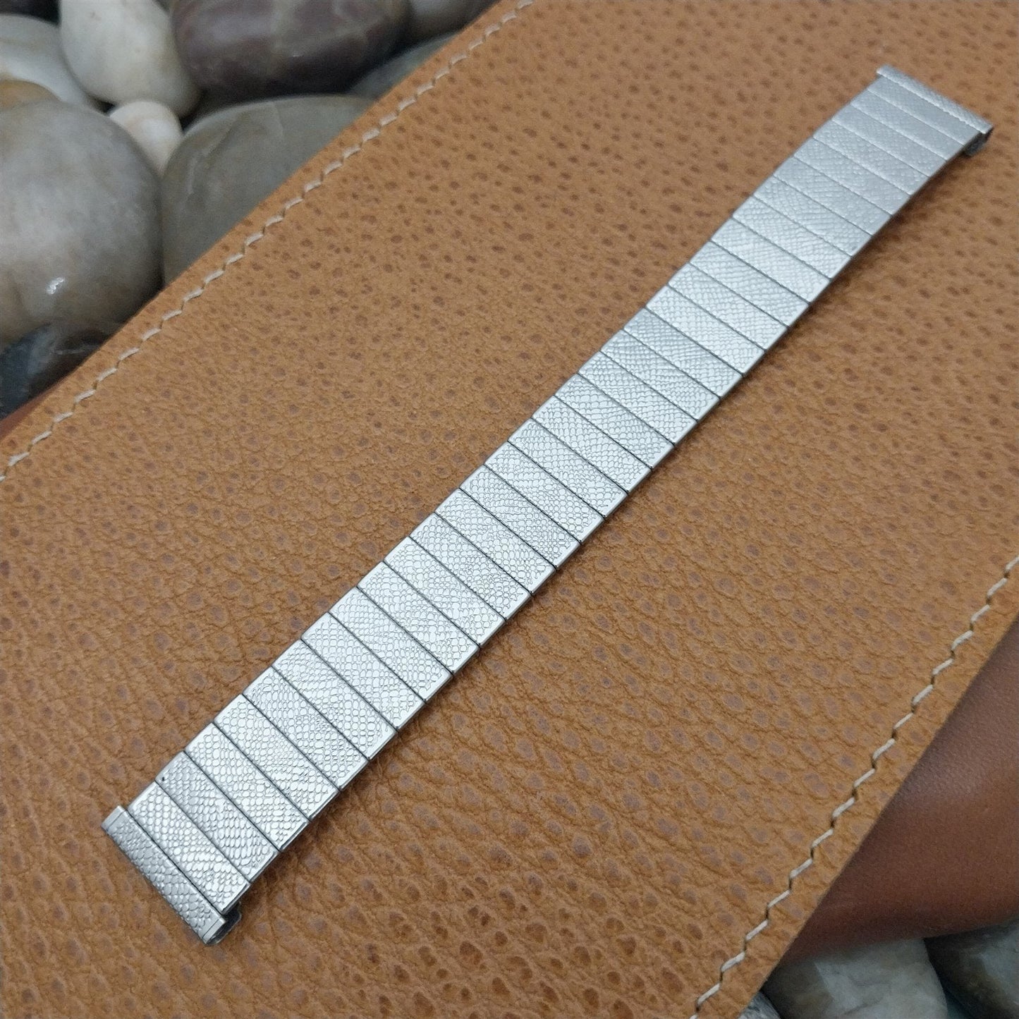 11/16" 17.2mm Uniflex Slim Stainless Expansion Unused 1960s Vintage Watch Band
