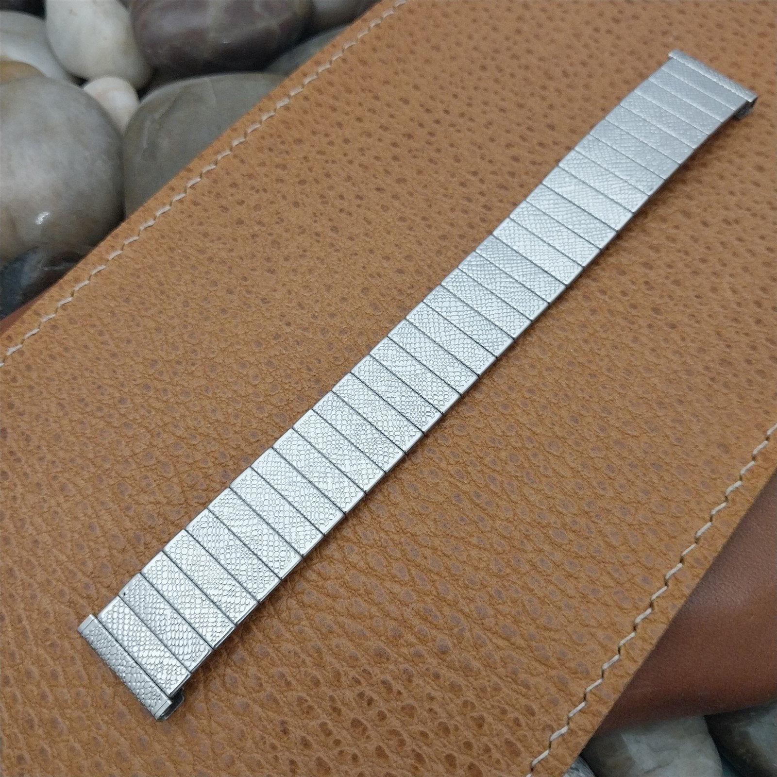 11/16" 17.2mm Uniflex Slim Stainless Expansion Unused 1960s Vintage Watch Band