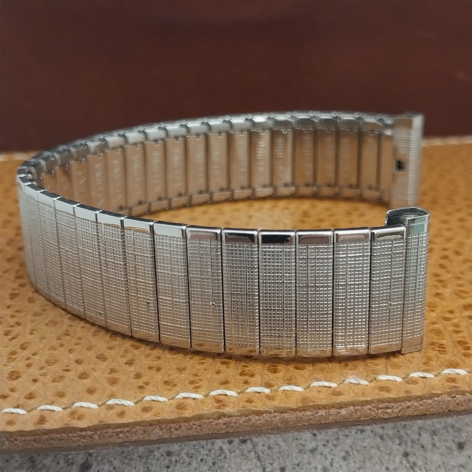 Vintage 17.2mm Uniflex Slim Classic Stainless Steel Expansion 1960s Watch Band