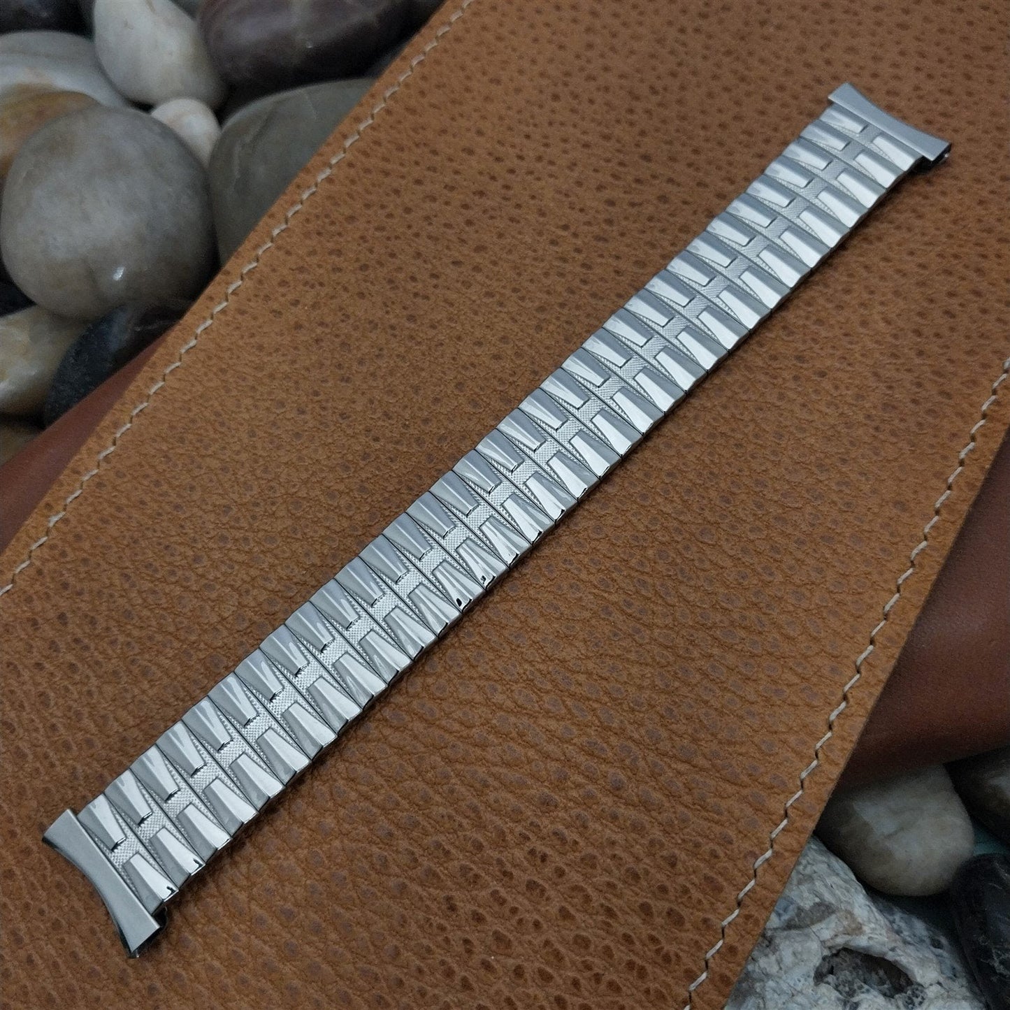 19mm 1960s Stainless Steel Uniflex Classic nos Vintage Watch Band 17.2mm