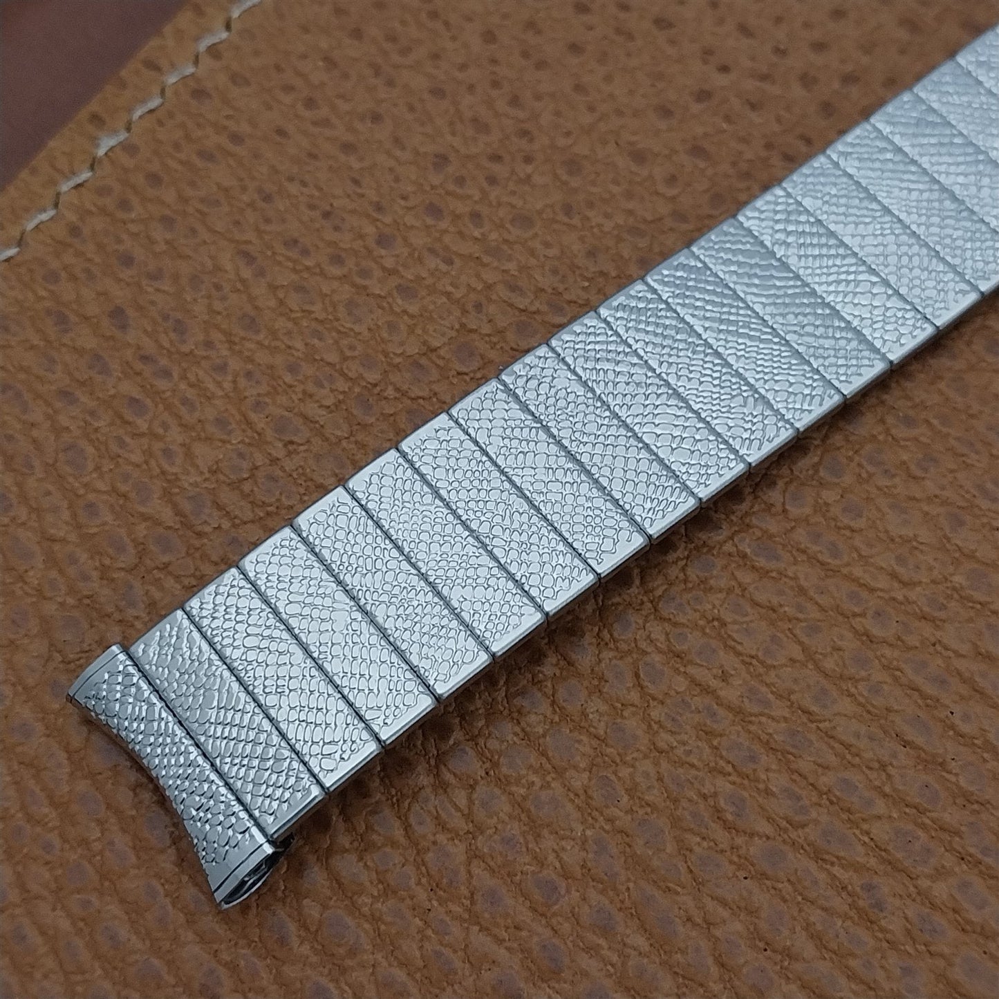 1960s 17.2mm UniFlex USA Stainless Steel Old-Stock Expansion Vintage Watch Band