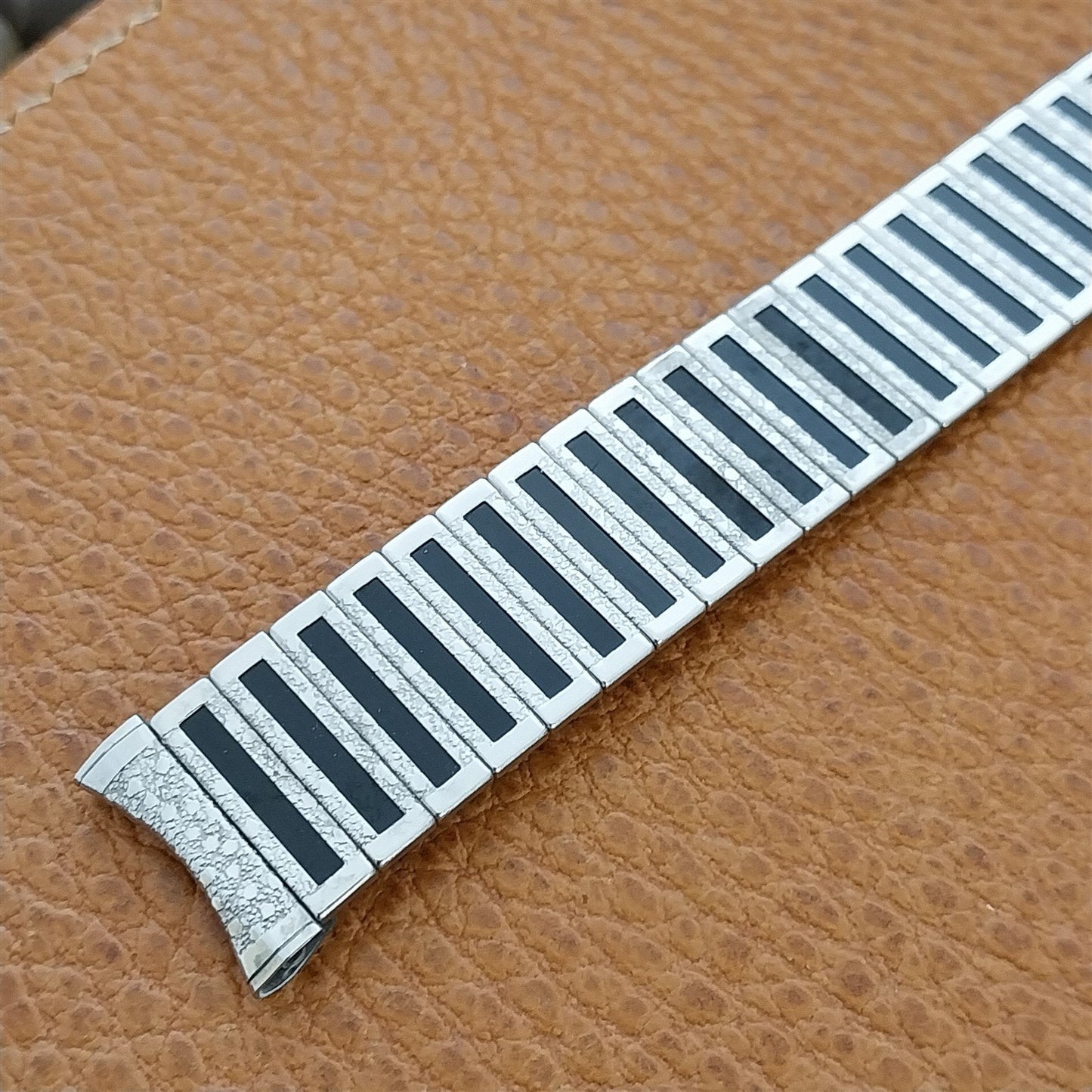 17mm Uniflex Stainless Steel & Black Enamel nos 1960s Vintage Watch Band