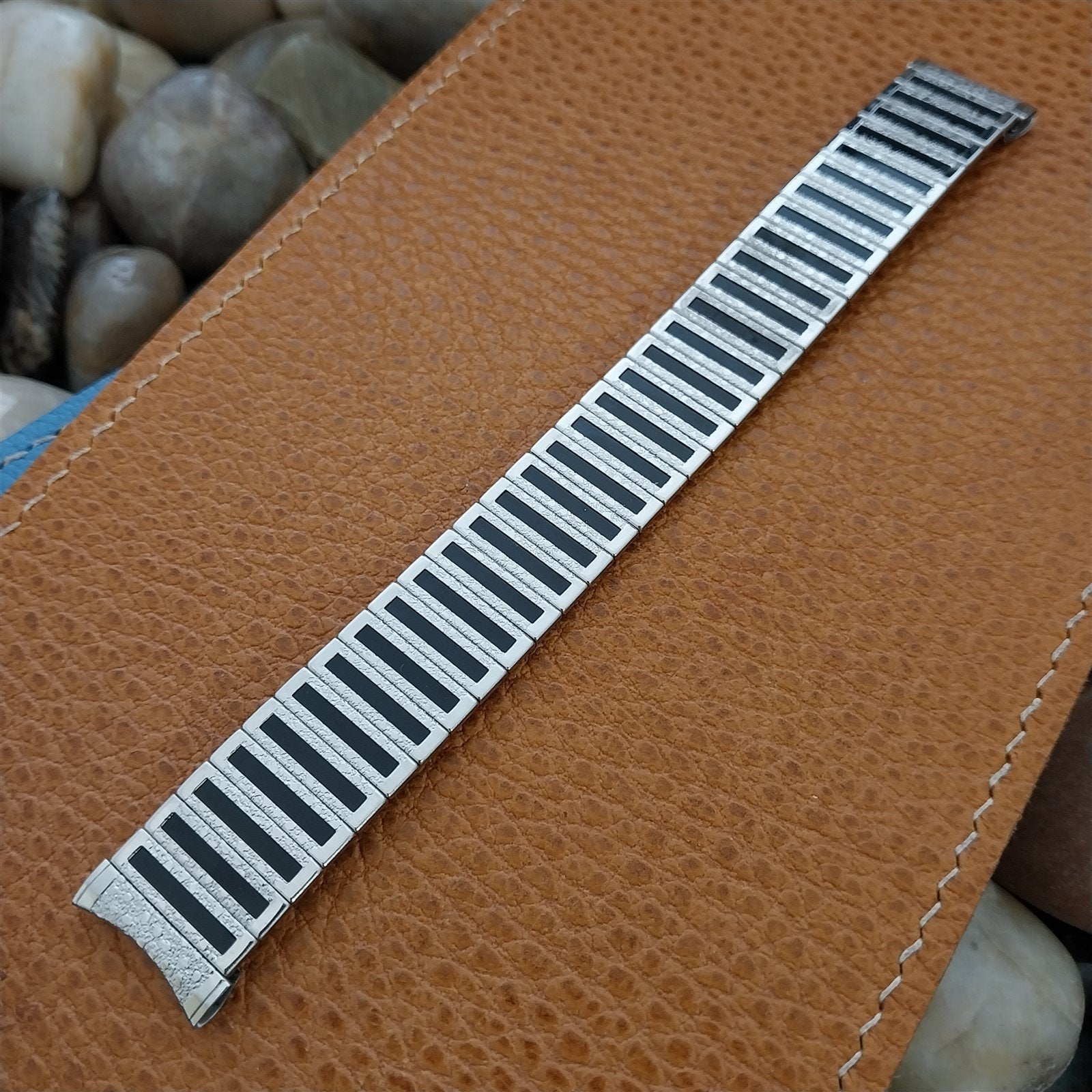 17mm Uniflex Stainless Steel & Black Enamel nos 1960s Vintage Watch Band