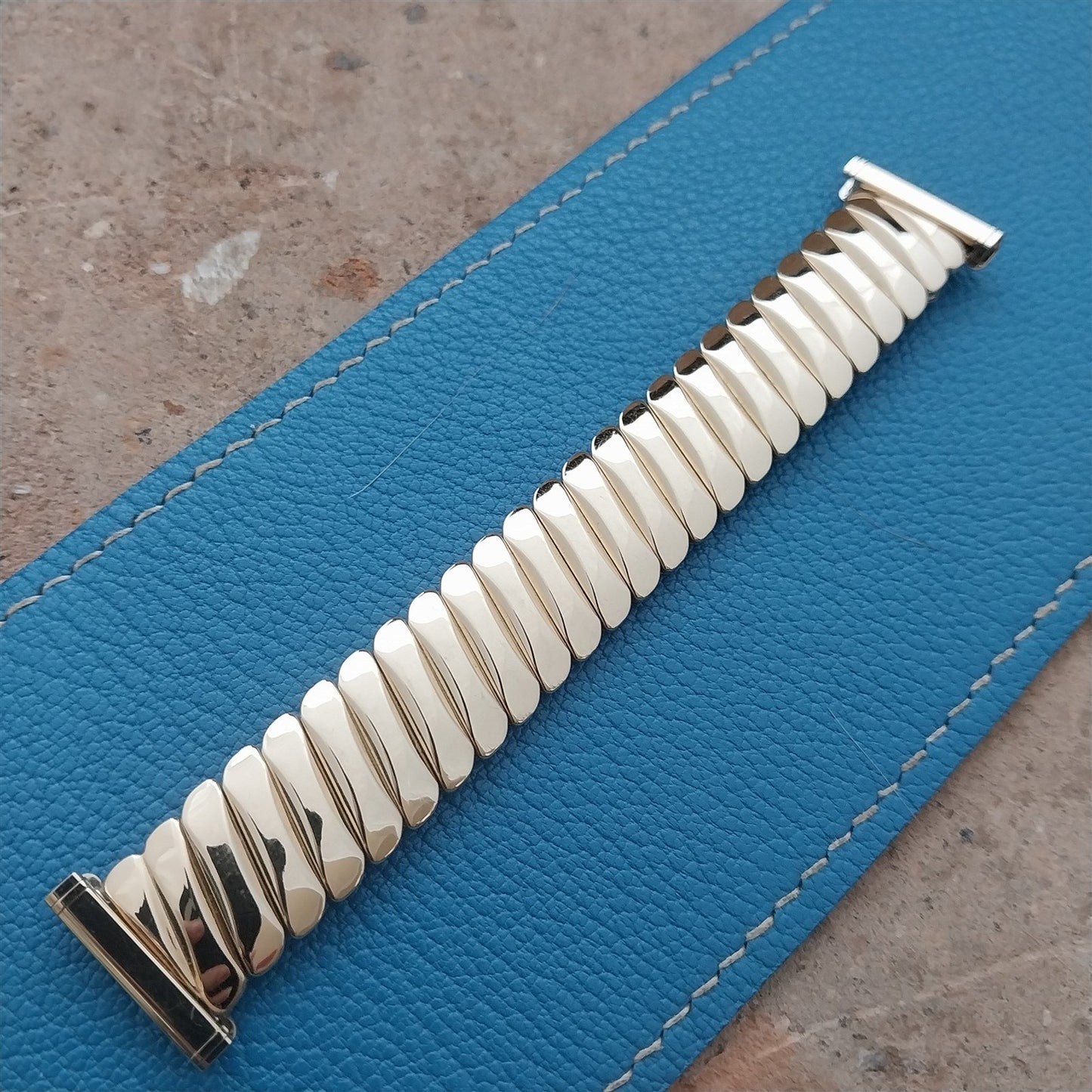 Short 10k Gold Filled 1950s Bellavance Expansion Vintage Watch Band nos