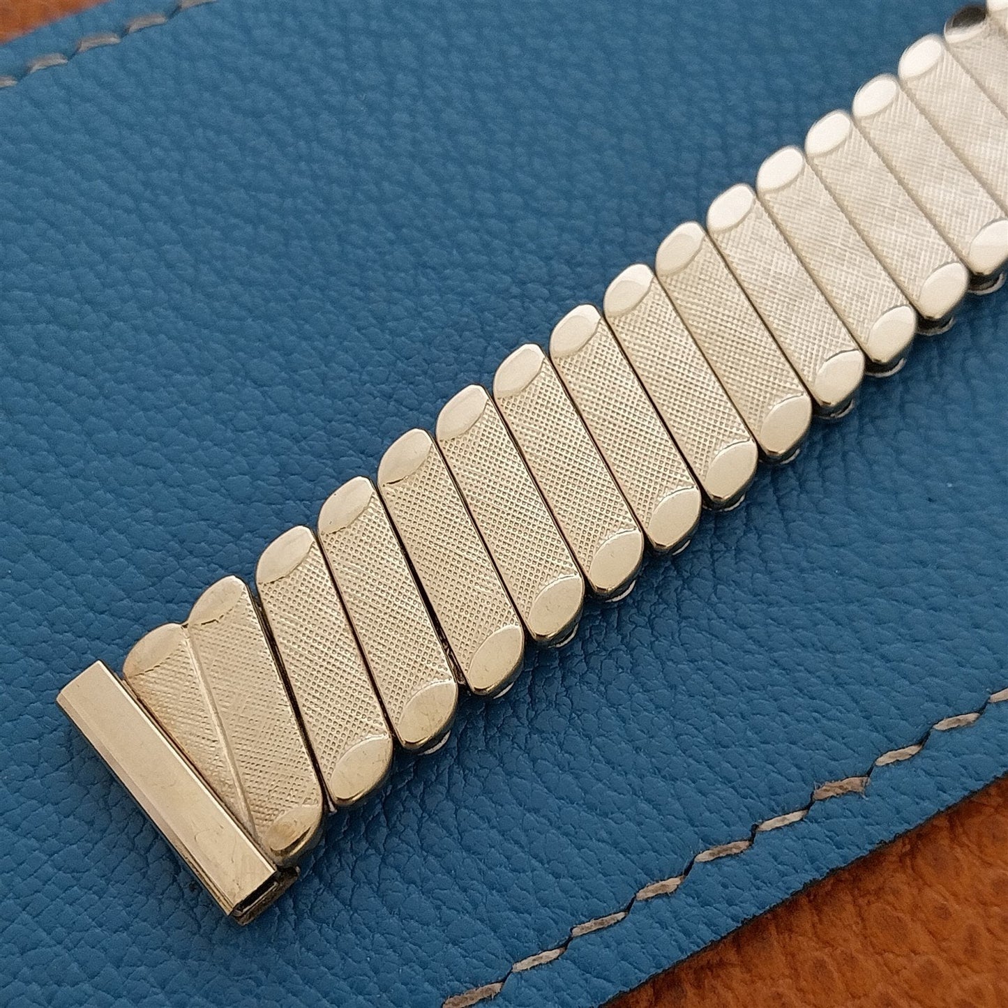 5/8" 10k Gold-Filled Expansion nos Bellavance 1950s Vintage Watch Band