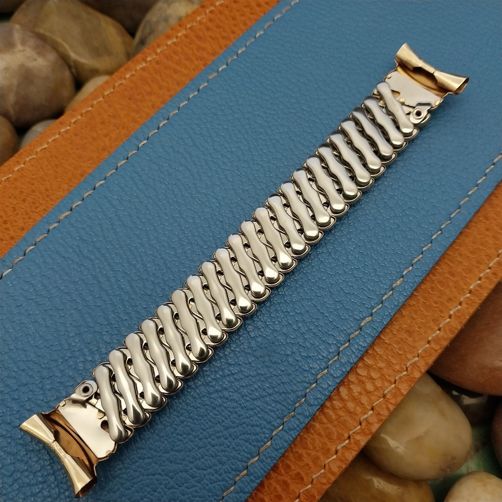 Short 10k Gold-Filled Bellavance USA nos 1950s Vintage Watch Band 16mm-19mm