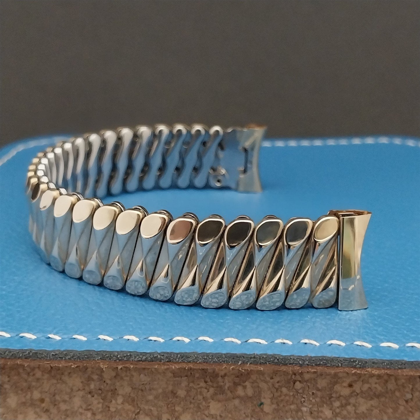 5/8" 10k Gold-Filled Expansion nos Bellavance Unused 1950s Vintage Watch Band