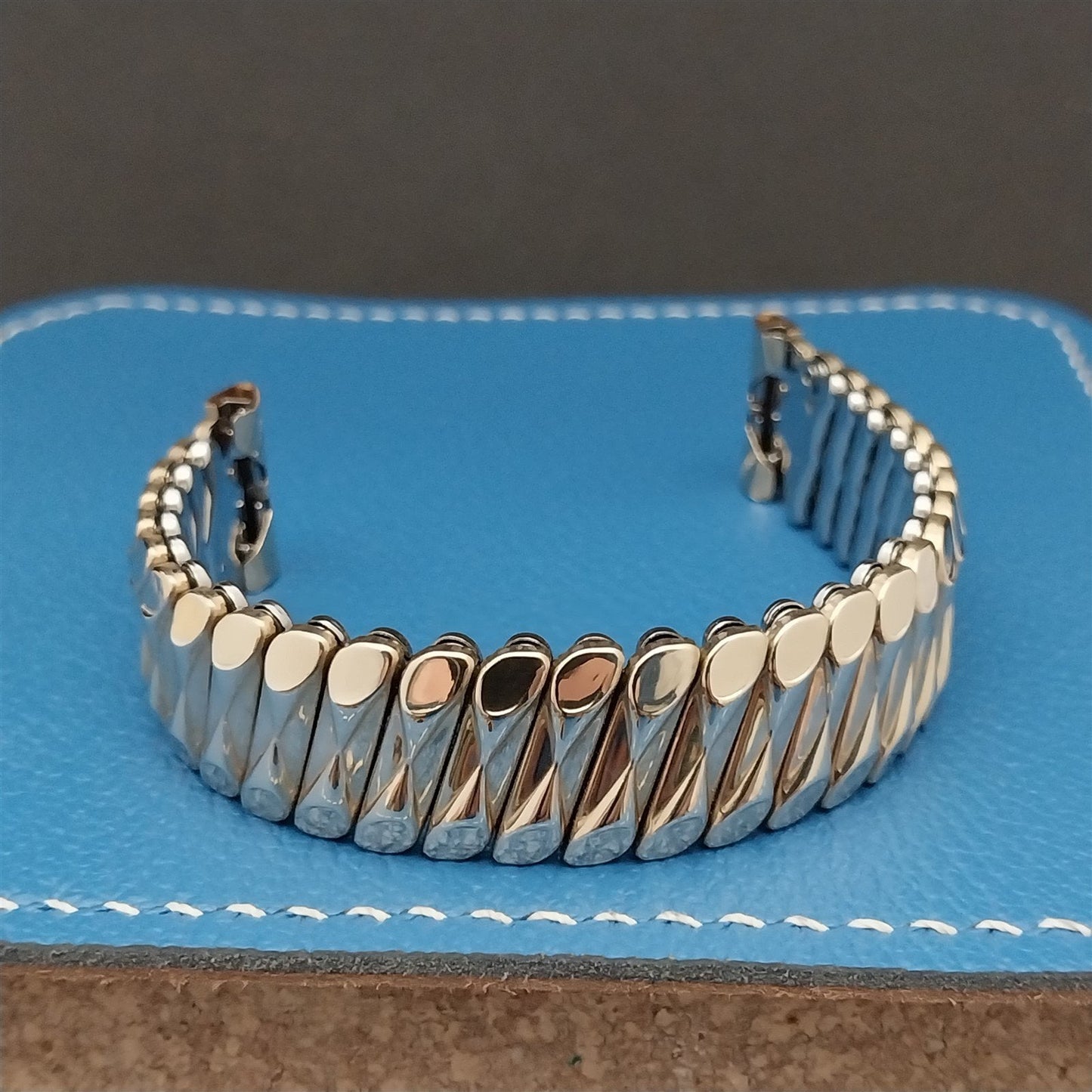 5/8" 10k Gold-Filled Expansion nos Bellavance Unused 1950s Vintage Watch Band