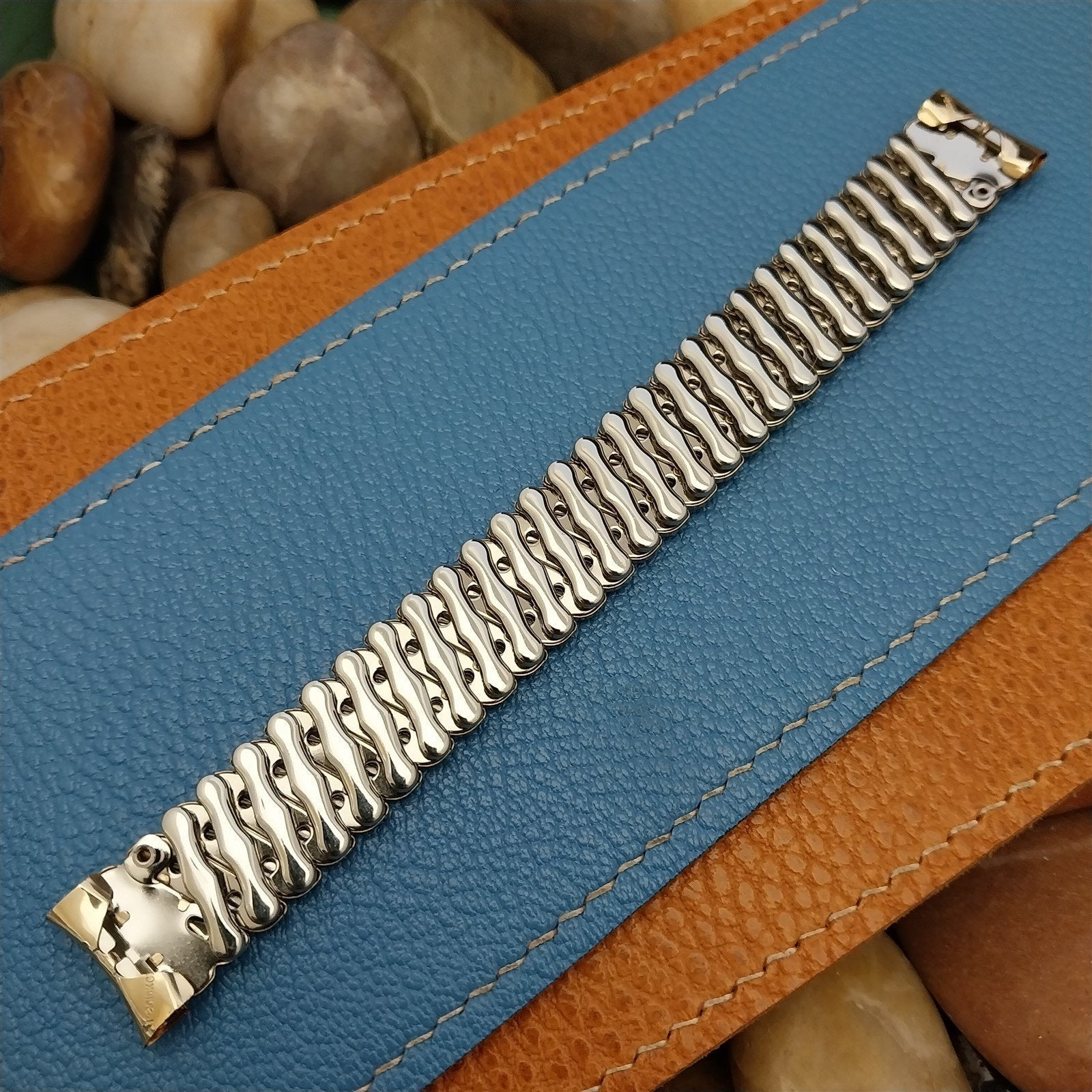 5/8" 10k Gold-Filled Expansion nos Bellavance Unused 1950s Vintage Watch Band