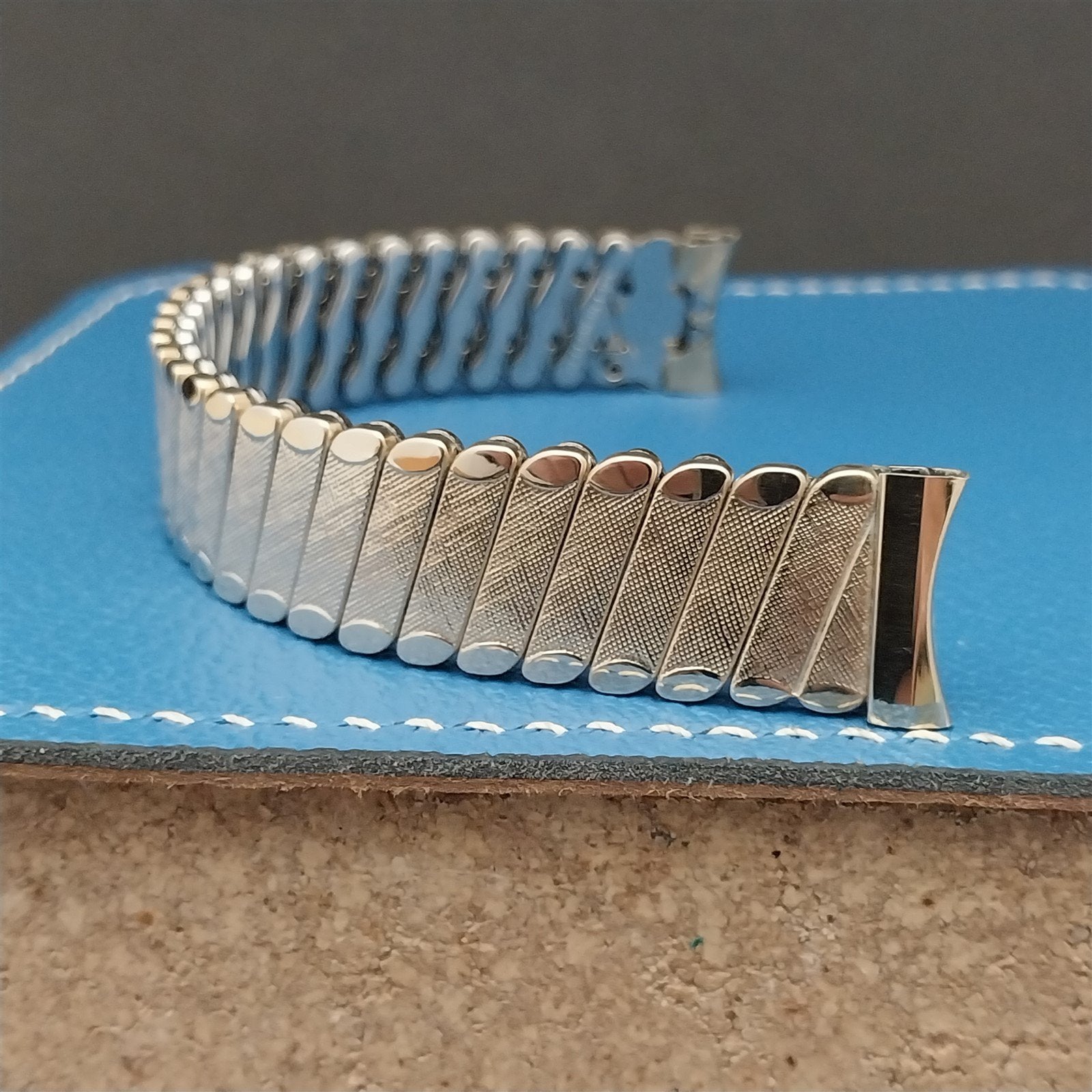 5/8" 10k Gold-Filled Expansion nos Bellavance 1950s Vintage Watch Band