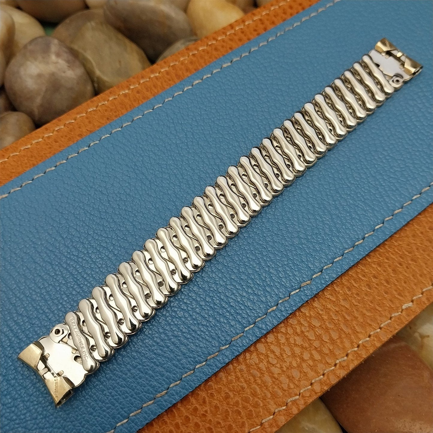 5/8" 10k Gold-Filled Expansion nos Bellavance 1950s Vintage Watch Band