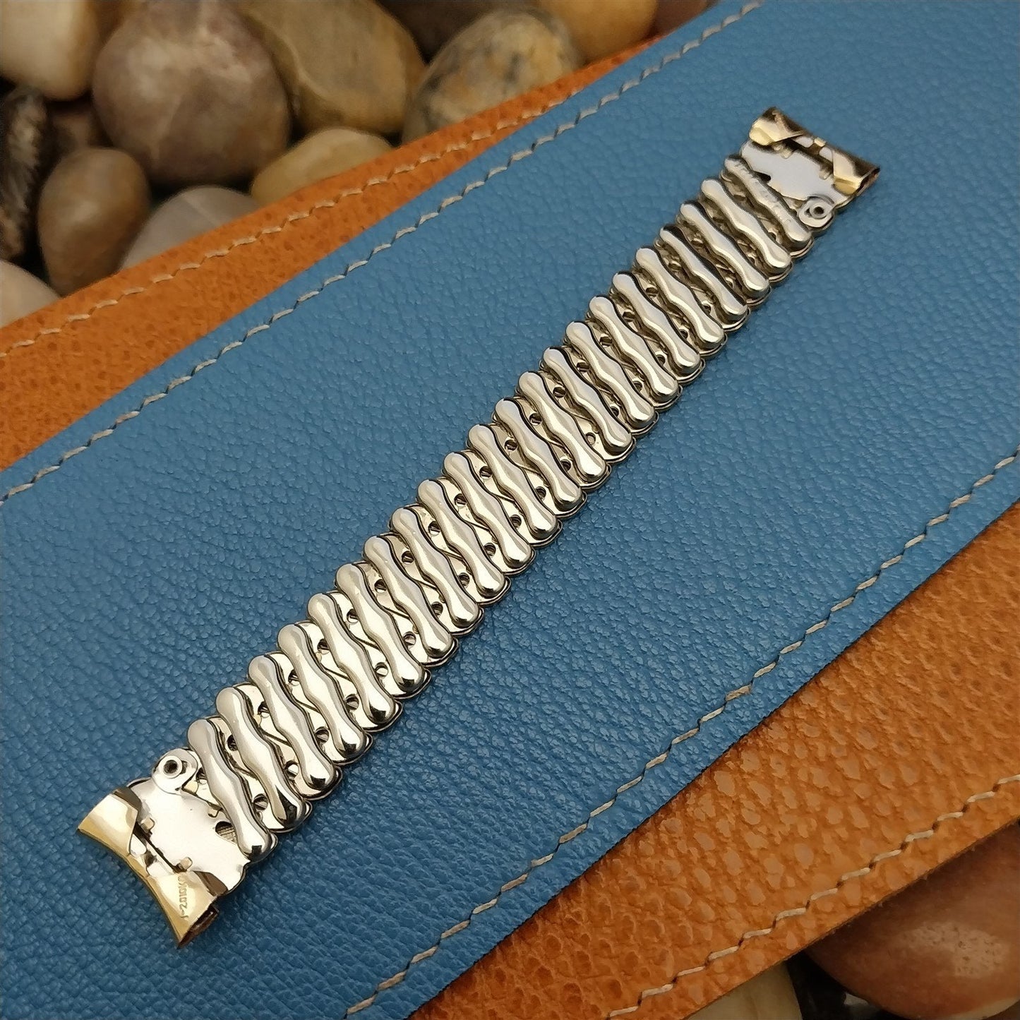 Short 5/8 10k Gold-Filled Expansion nos Bellavance 1950s Vintage Watch Band