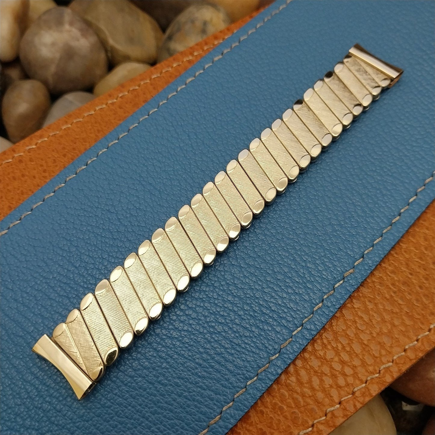 Short 5/8 10k Gold-Filled Expansion nos Bellavance 1950s Vintage Watch Band