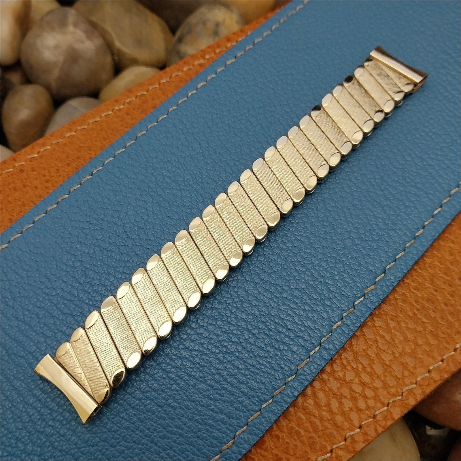 Short 5/8 10k Gold-Filled Expansion nos Bellavance 1950s Vintage Watch Band