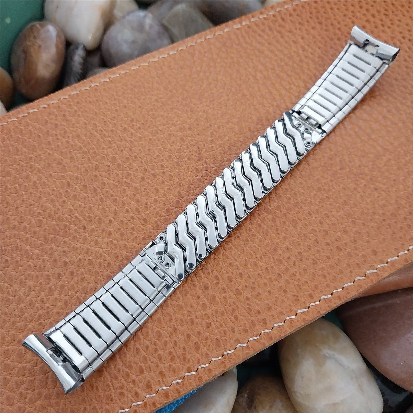 Vintage 17.2mm Umats Stainless Steel Classic Stretch 1970s Watch Band