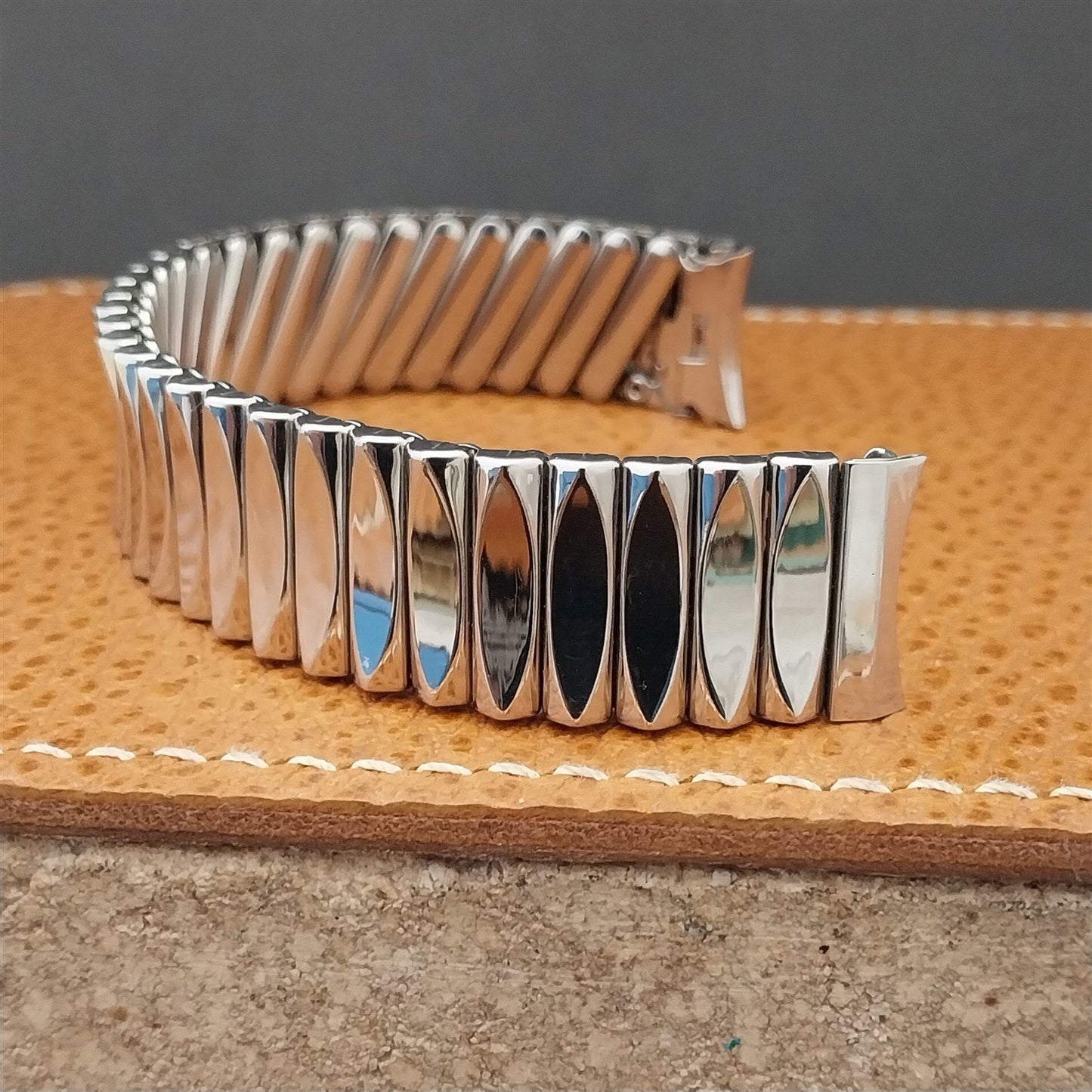 1970s Stainless Steel 5/8" Classic Stretch Unused Vintage Watch Band