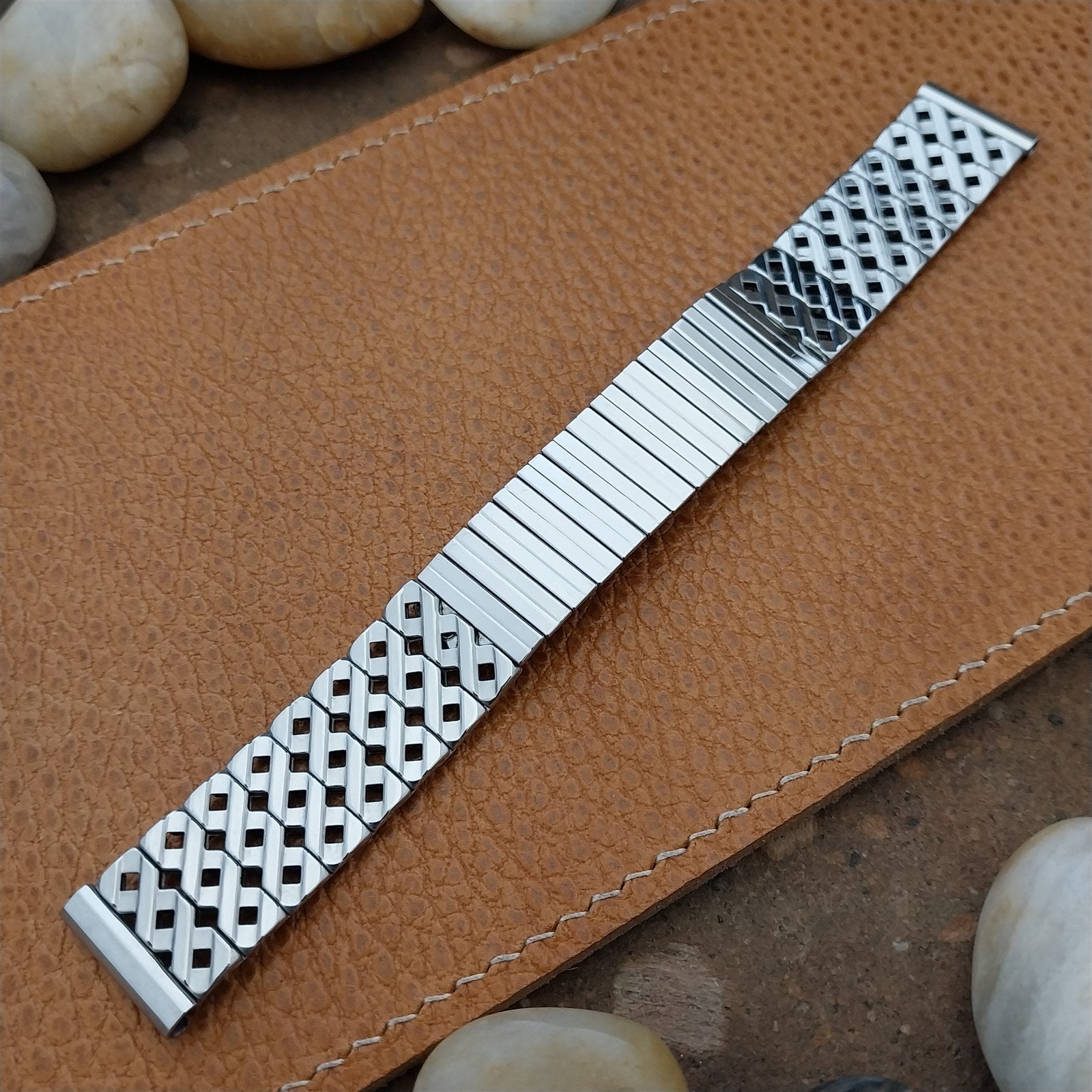 Scott 17.2mm Stainless Steel Classic Stretch nos 1960s-1970s Vintage Watch Band