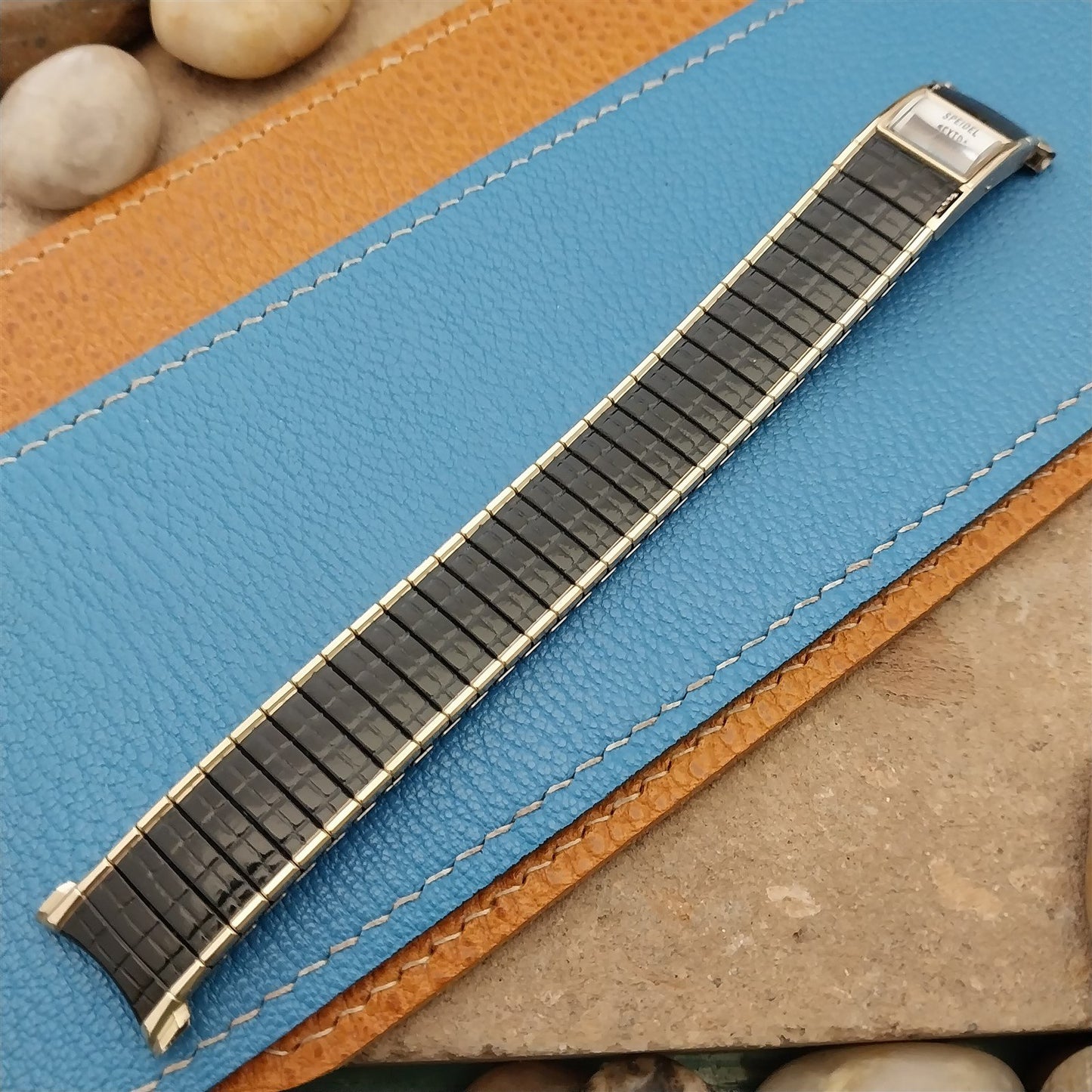 Speidel Black & Gold Romunda Calendar 19mm 18mm 17mm 1970s Vintage Watch Band