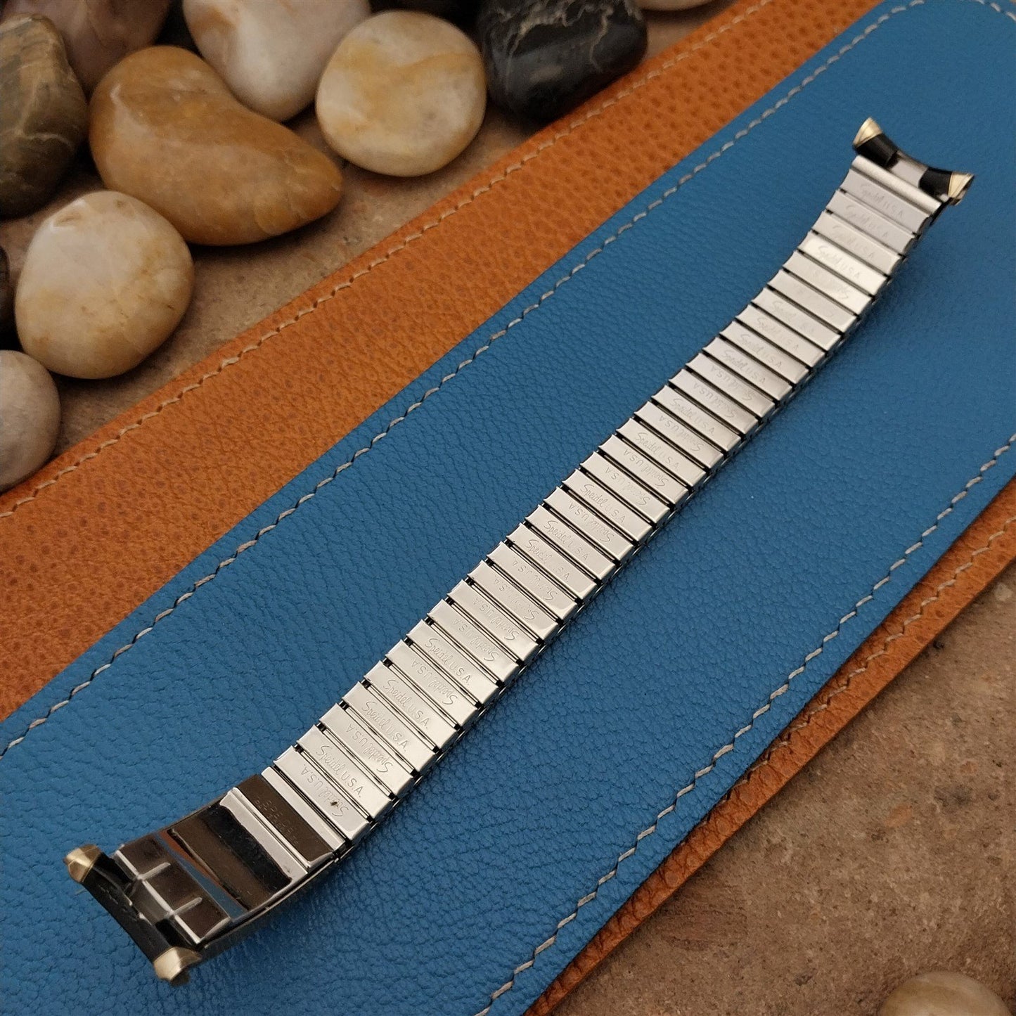 Speidel USA Romunda Long 1975/1976 Calendar Black & Gold Vintage Watch Band