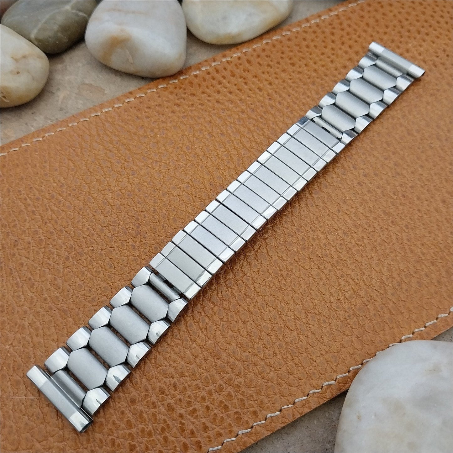 19mm 18mm Stainless Steel Expansion Oyster Link 1960s nos Vintage Watch Band