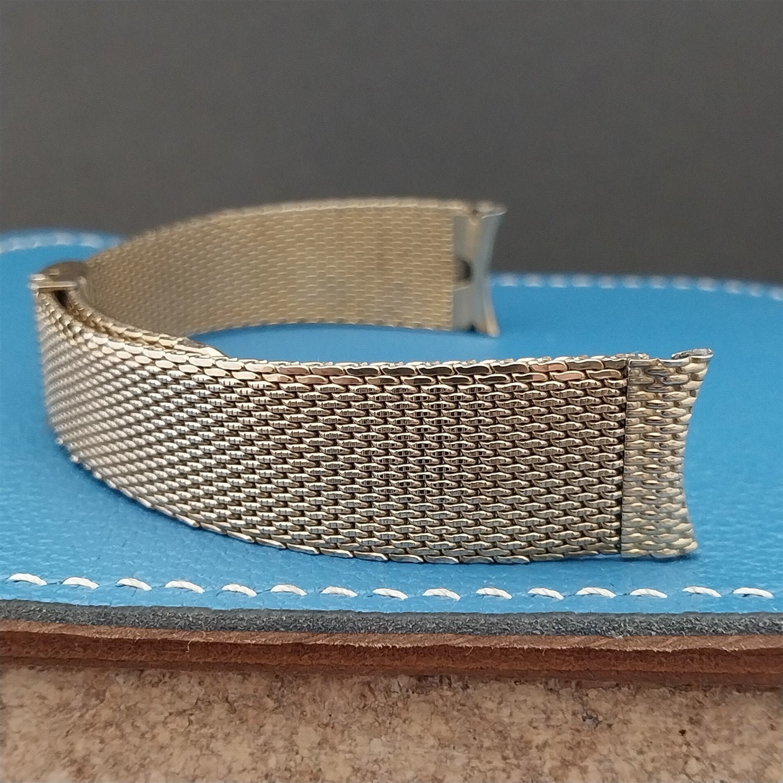 Fairchild LED Duchess USA 10k Yellow GOld RGP Mesh nos Vintage Watch Band