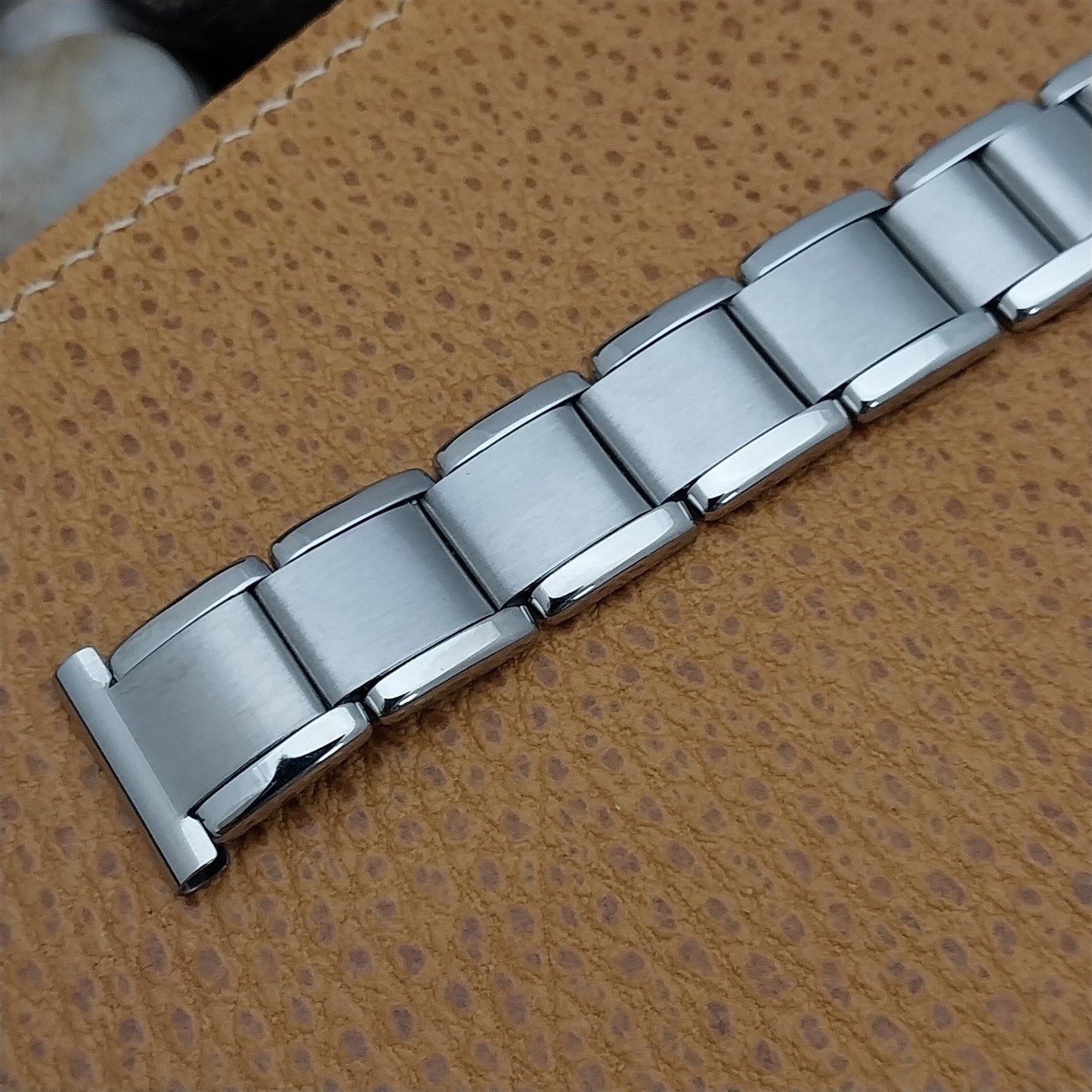 18mm Kiefer Expandro Stainless Steel Wire Lug Unused 1960s Vintage Watch Band