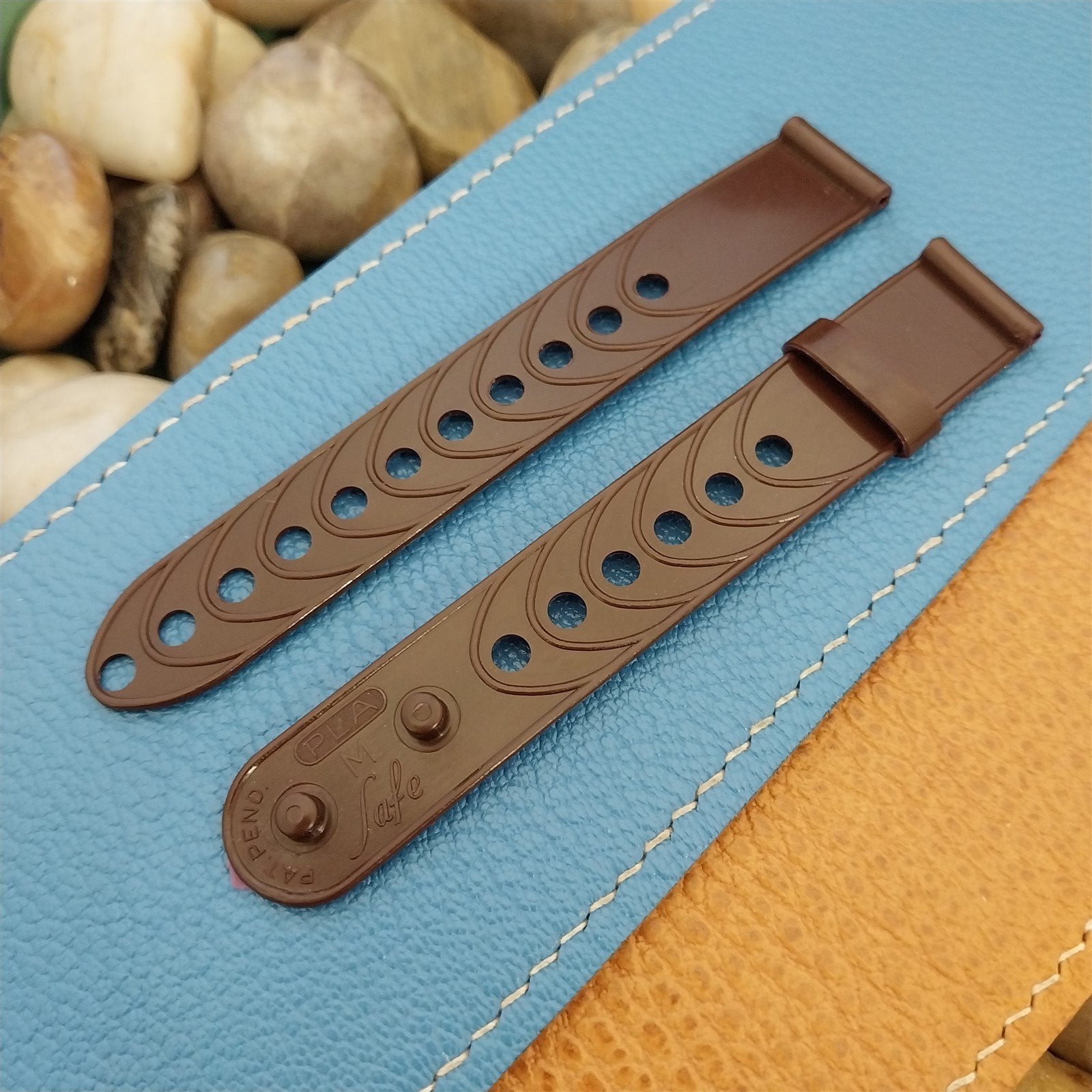 Vintage 5/8" Play Boy Pla-Safe Brown Plastic Unused 1940s Classic Watch Band