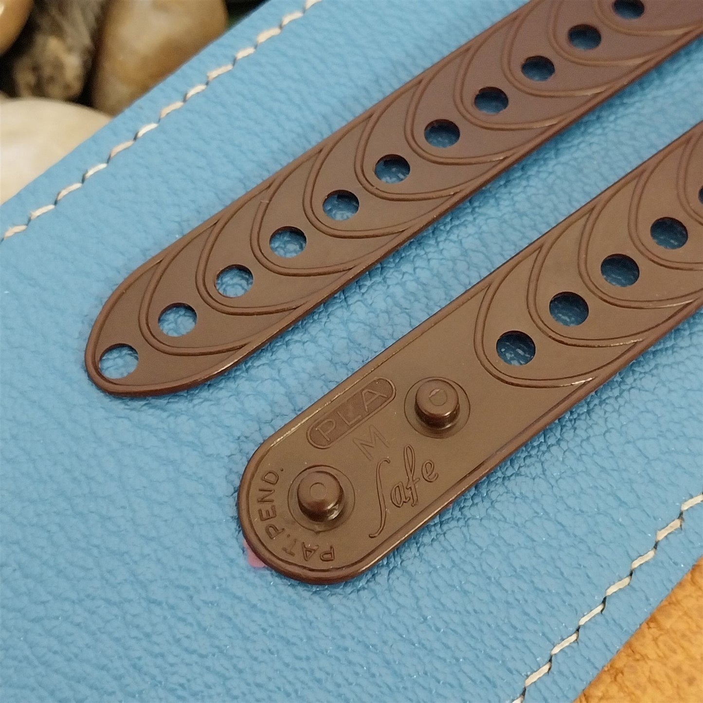 Vintage 5/8" Play Boy Pla-Safe Brown Plastic Unused 1940s Classic Watch Band