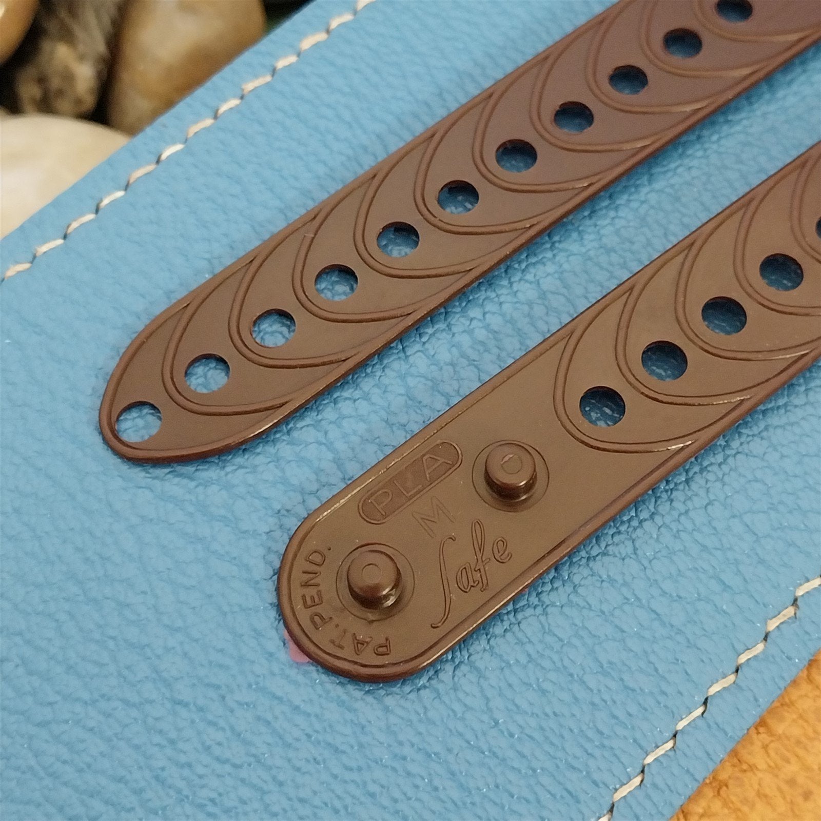 Vintage 5/8" Play Boy Pla-Safe Brown Plastic Unused 1940s Classic Watch Band
