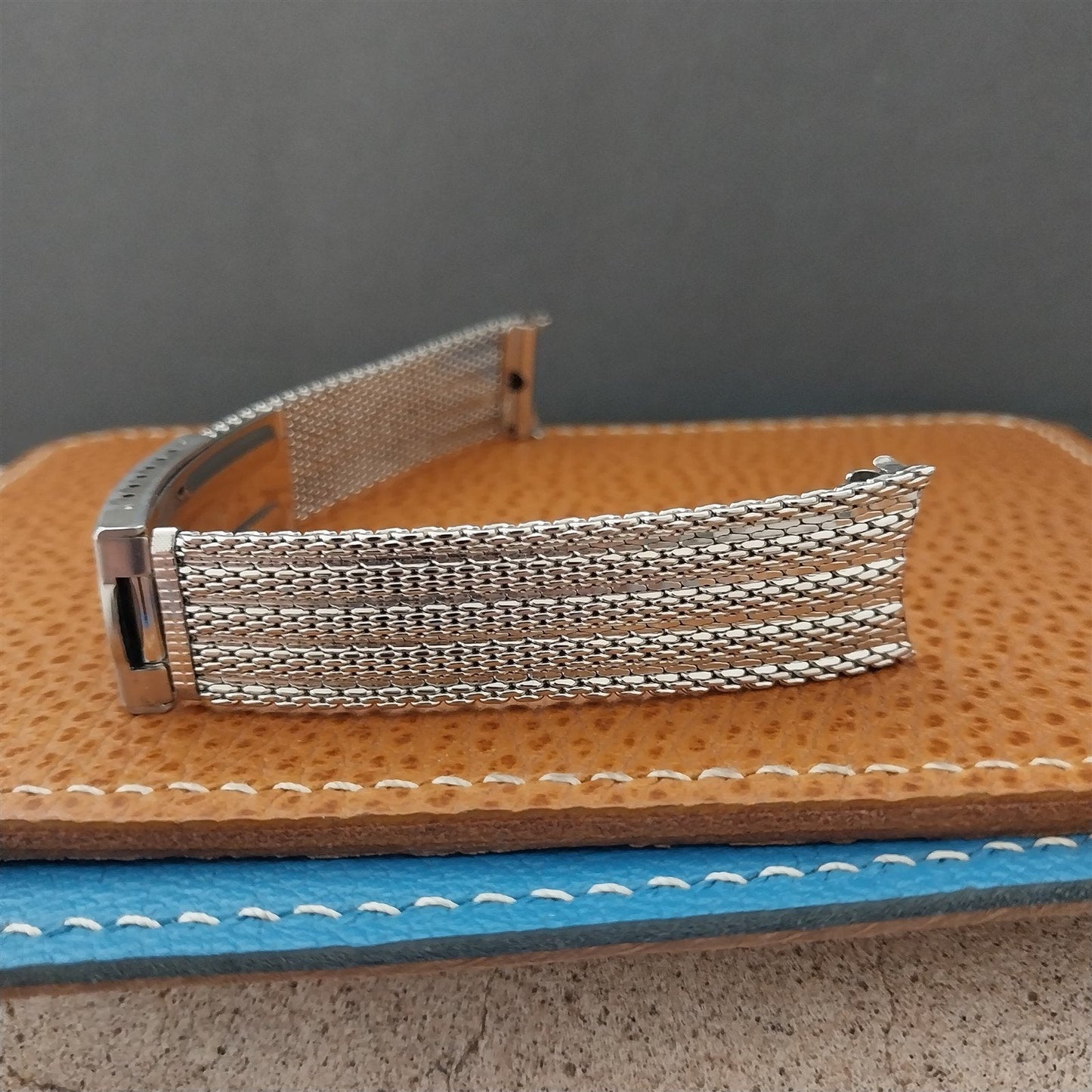 Classic 17.2mm White Gold-Filled Mesh Hadley nos Unused 1960s Vintage Watch Band