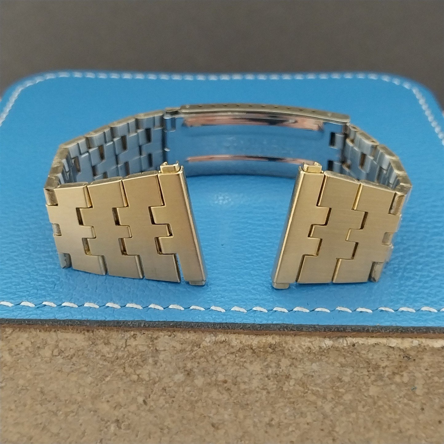 25mm 22mm Gold HGE JB Champion LED LCD Unused 1970s-1980s Vintage Watch Band