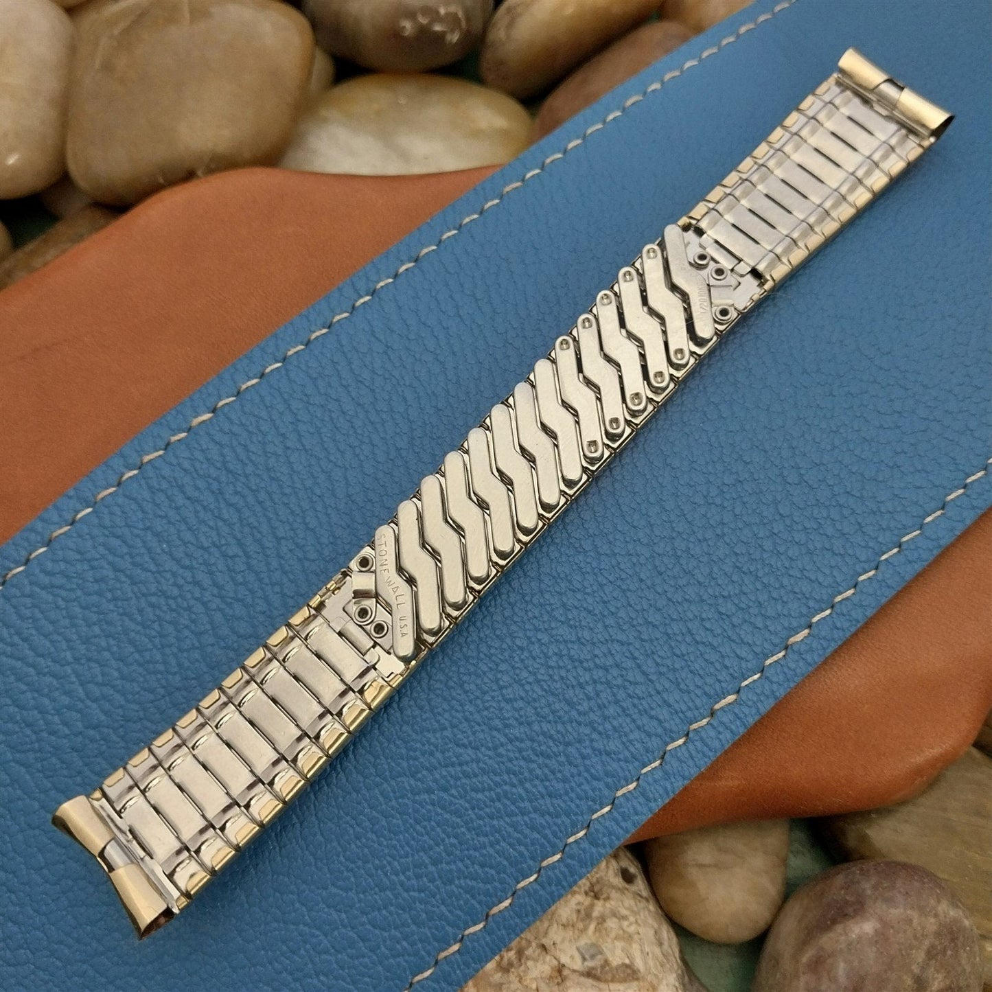Vintage 17.2mm Gold-Filled Stonewall USA Classic Stretch 1960s Unused Watch Band