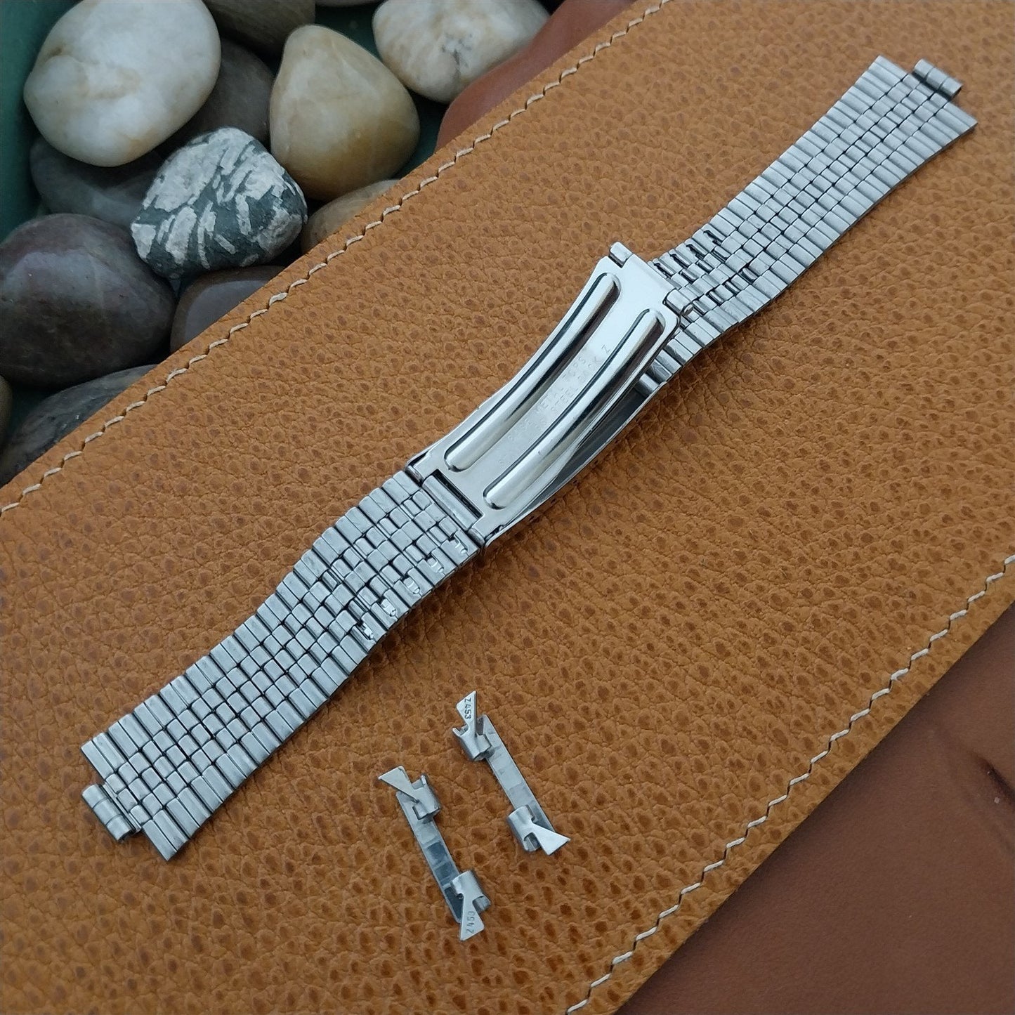 18mm Seiko SQ Quartz Japan Z nos Stainless Steel & Gold Z453 Vintage Watch Band