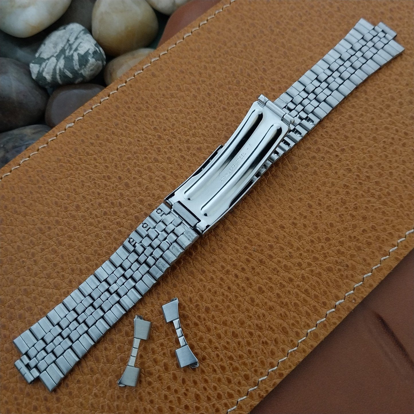 Seiko B1680-E nos Stainless Steel 18mm Vintage Watch Band